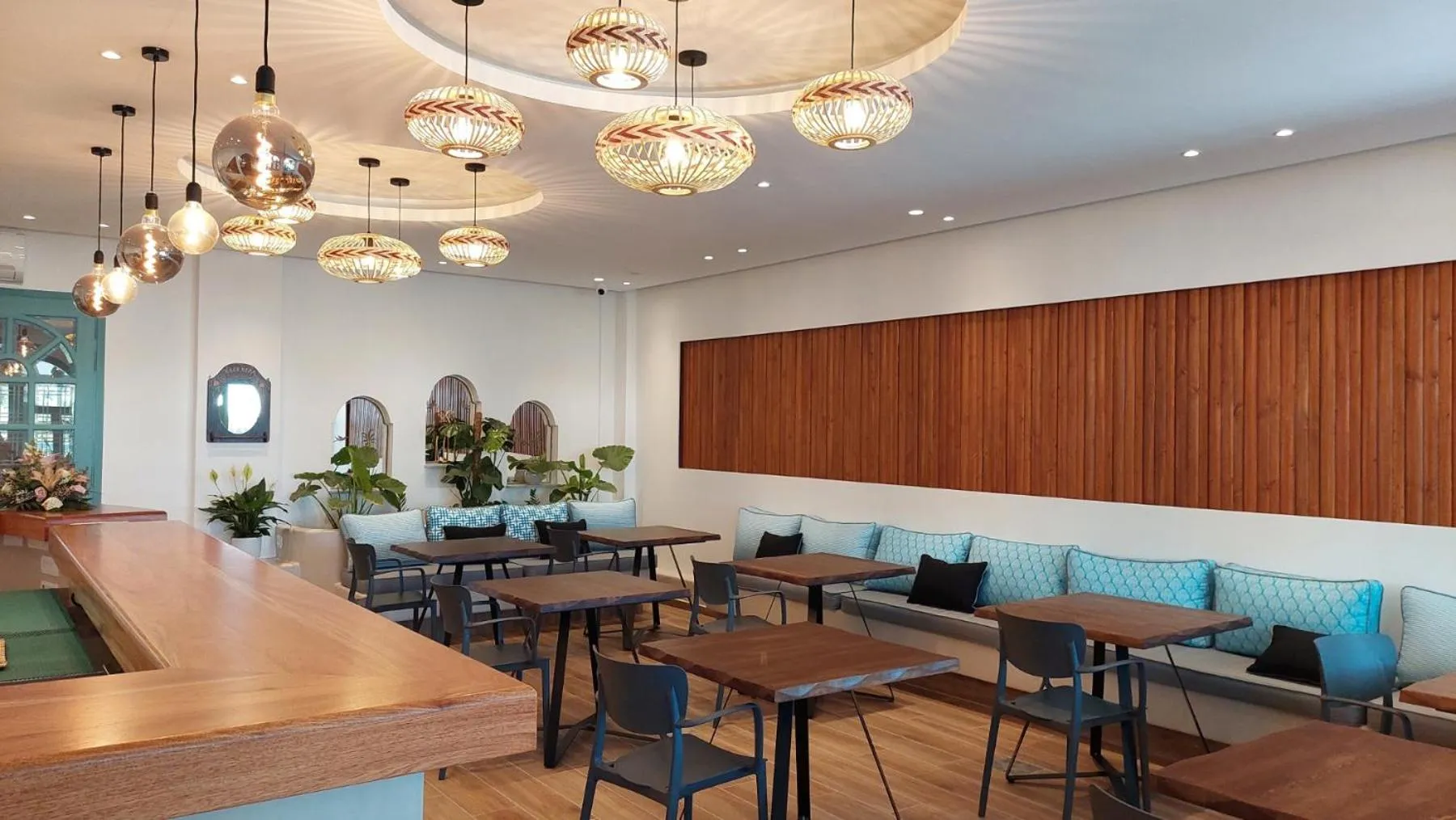 Breakfast in Armonia