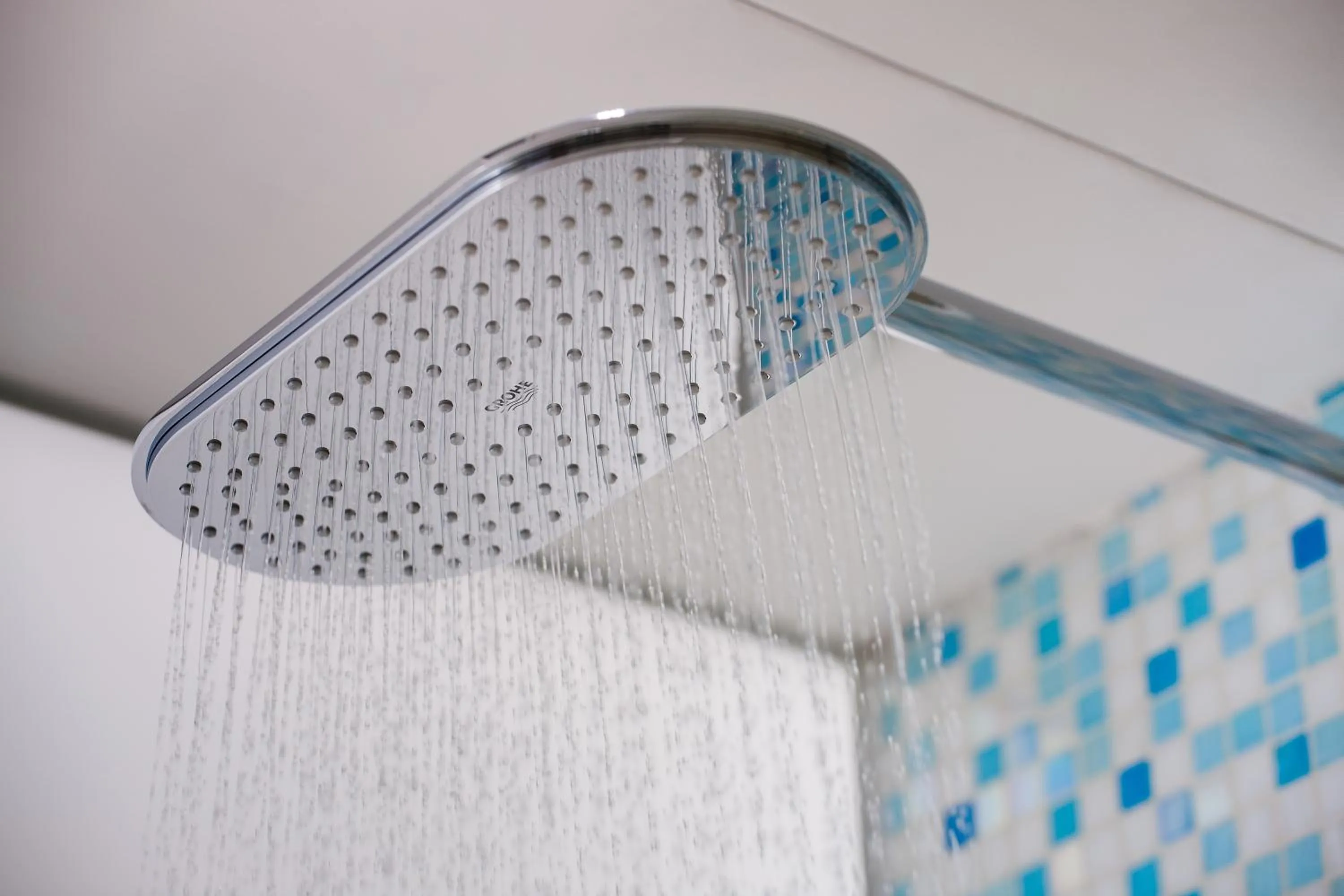 Shower in Summit View Kowloon