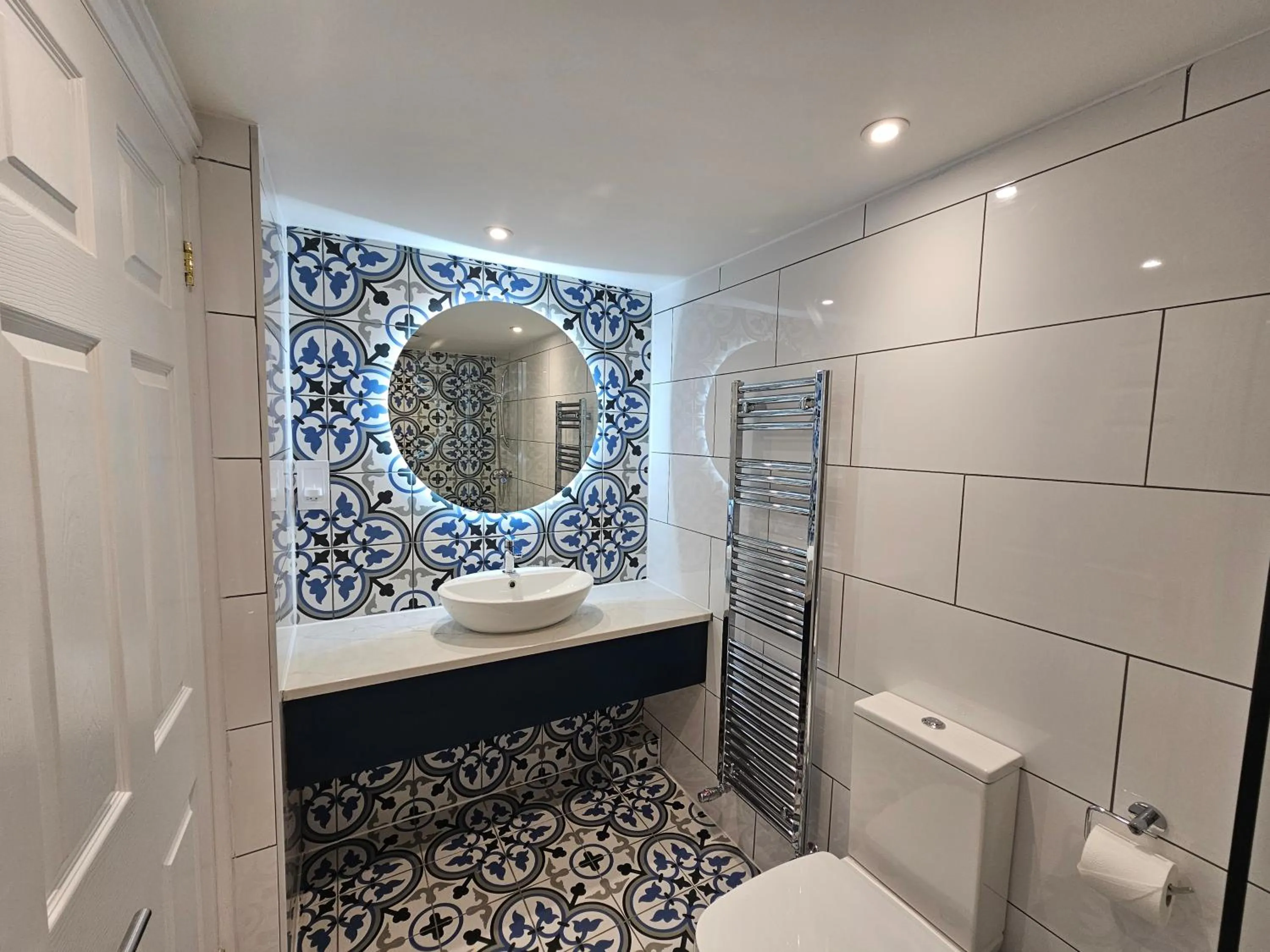 Shower in St George's Guest House