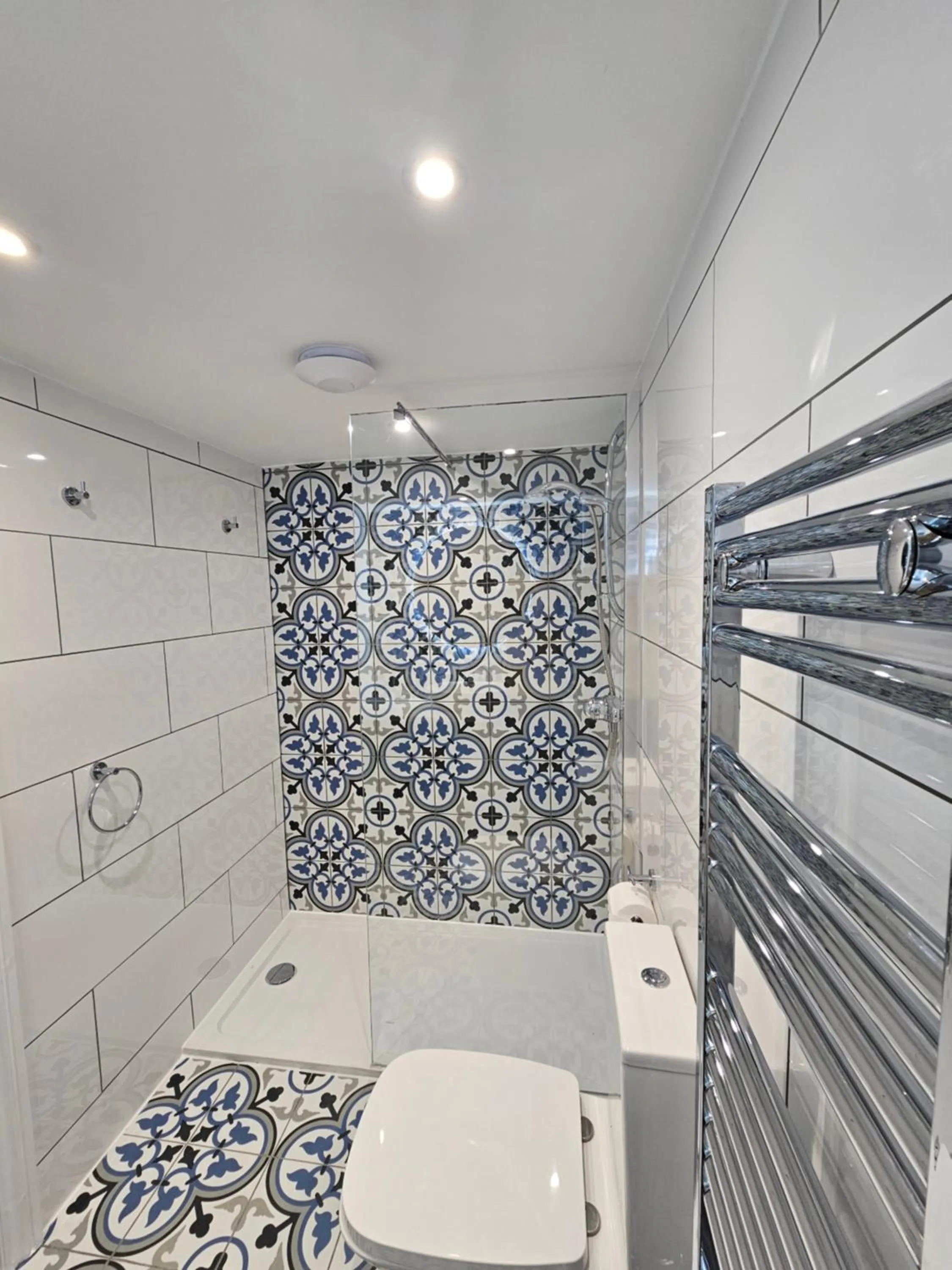 Shower in St George's Guest House