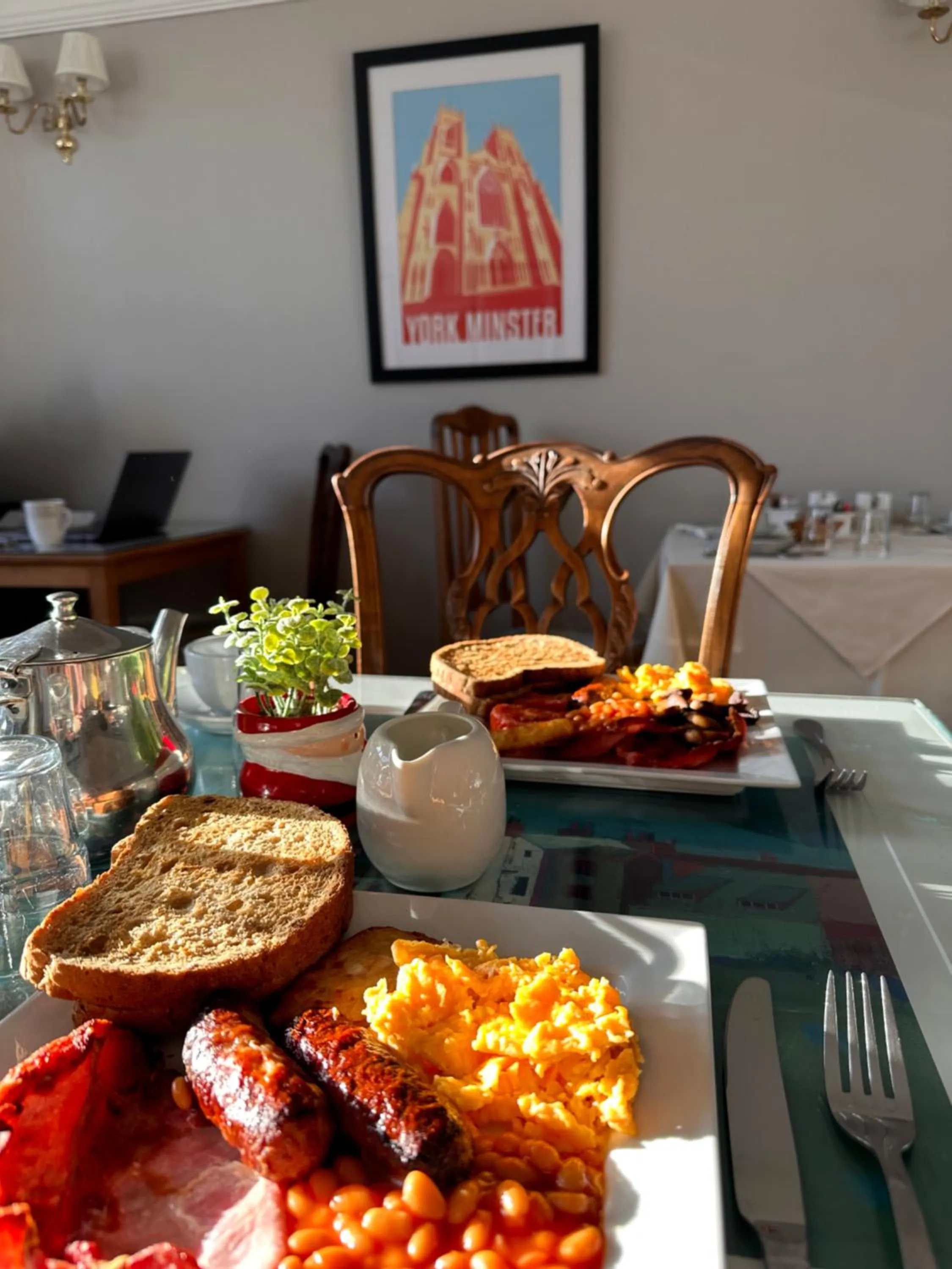 Breakfast in St George's Guest House