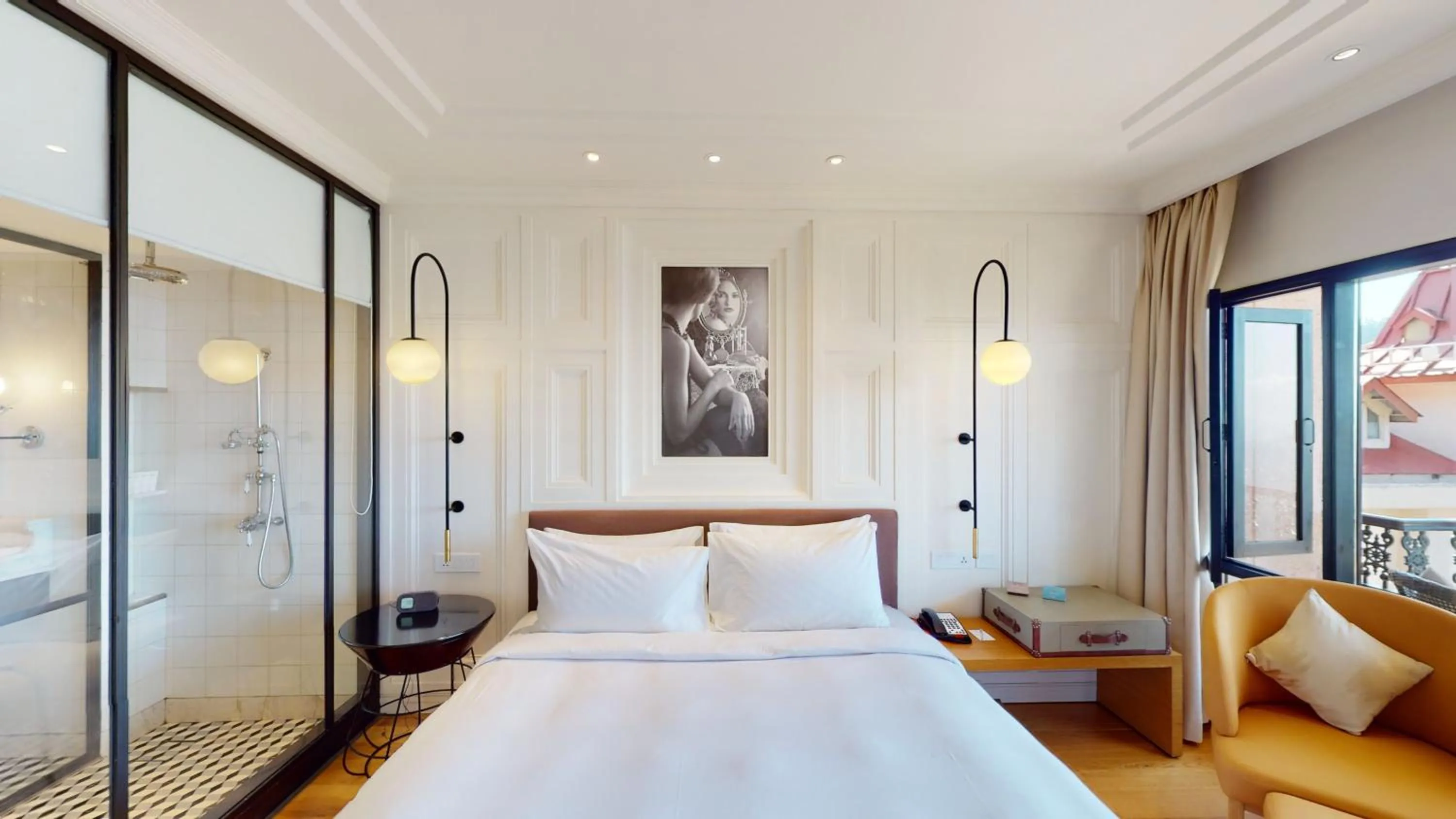 View (from property/room), Bed in Radisson Hotel Shimla