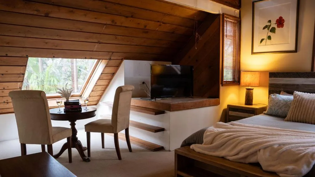 Bed in Lake Russell Retreat