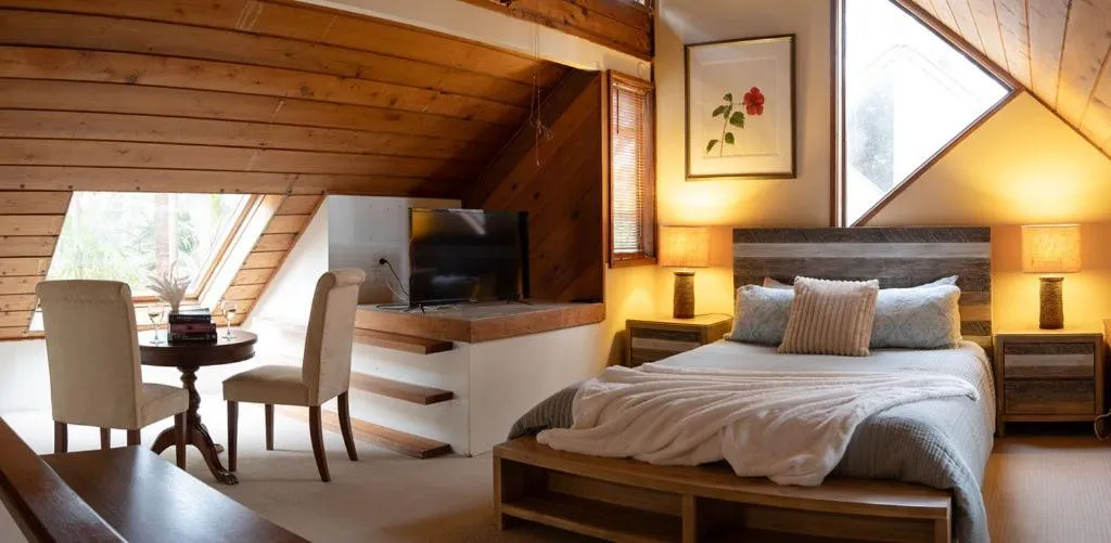 Bed in Lake Russell Retreat