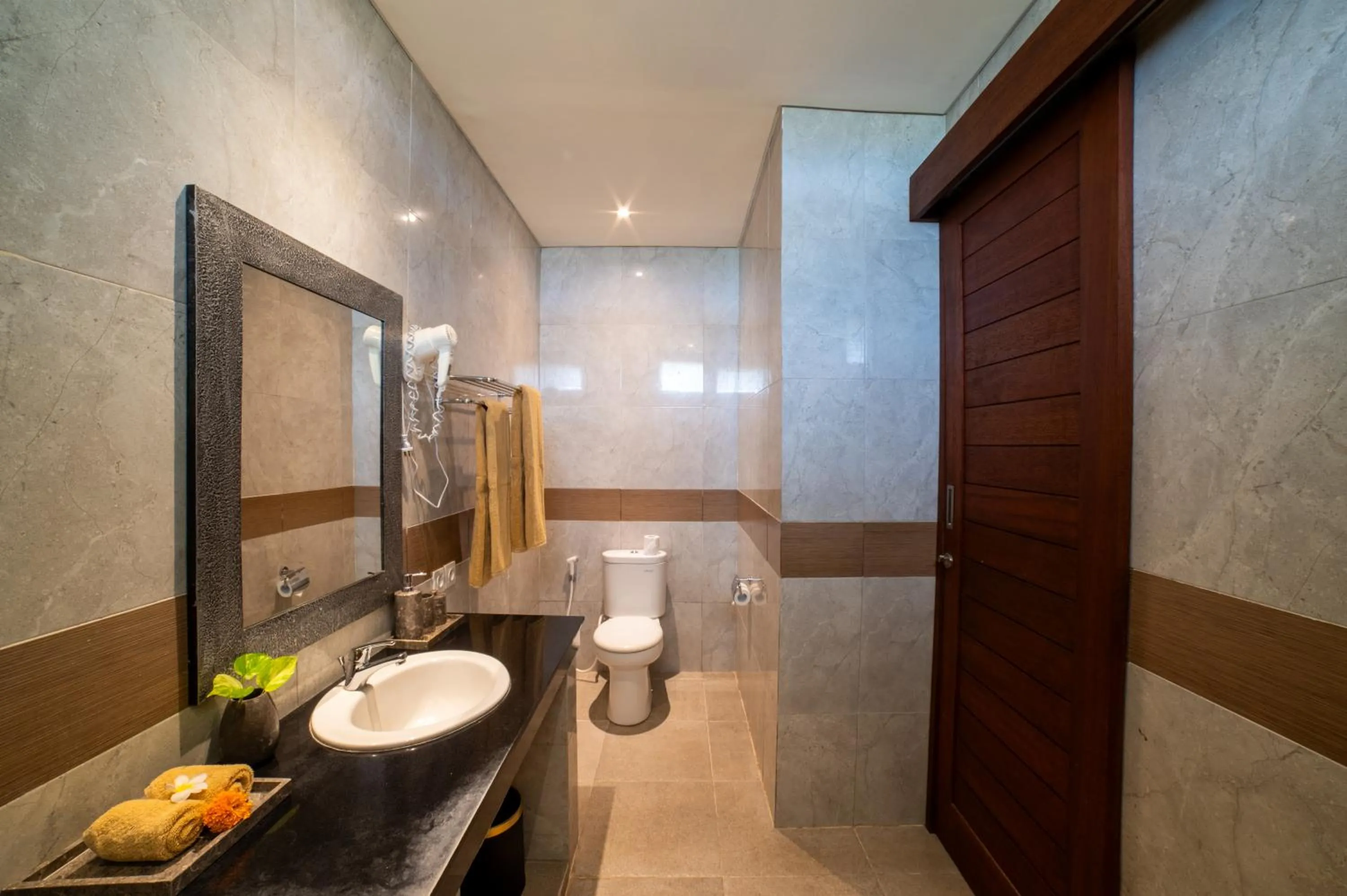 Bathroom in D'Puncak Villas Lembongan