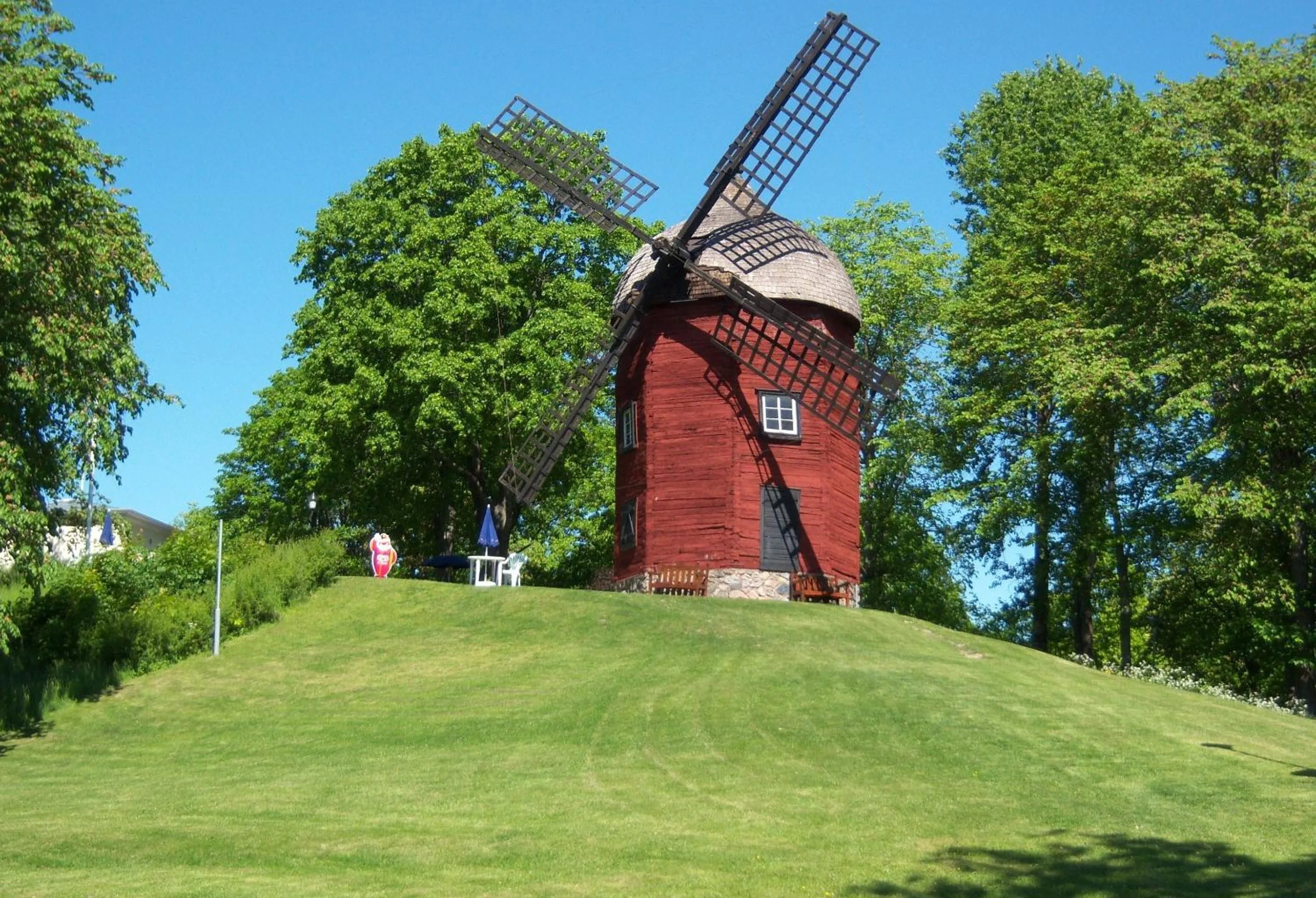 Nearby landmark in Korskullens Stugor