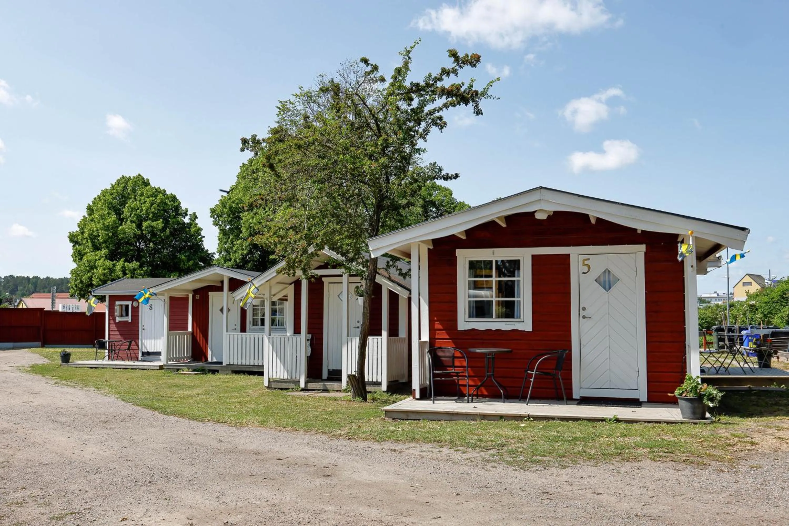 Facade/entrance in Korskullens Stugor