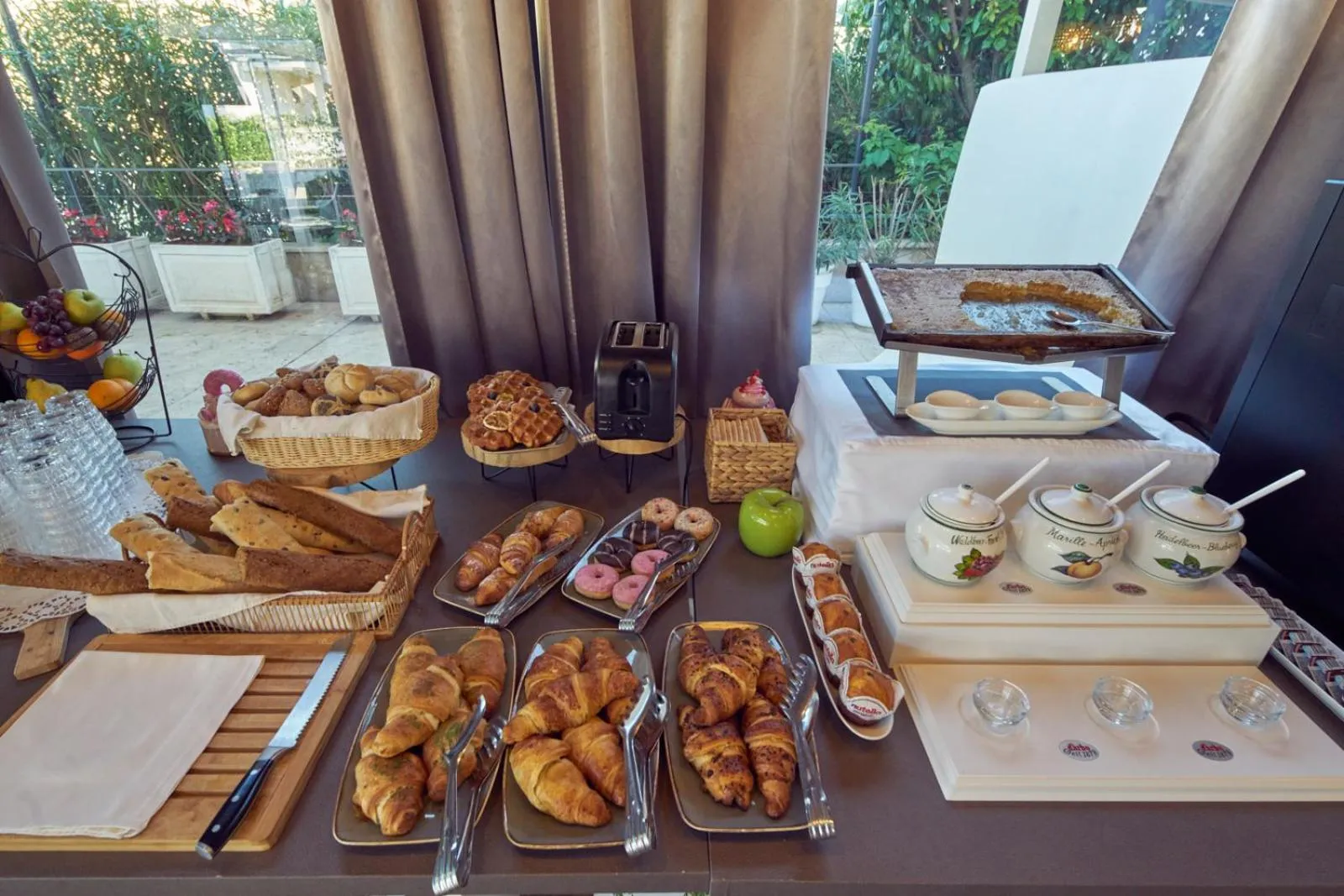 Breakfast in Boutique Hotel Life