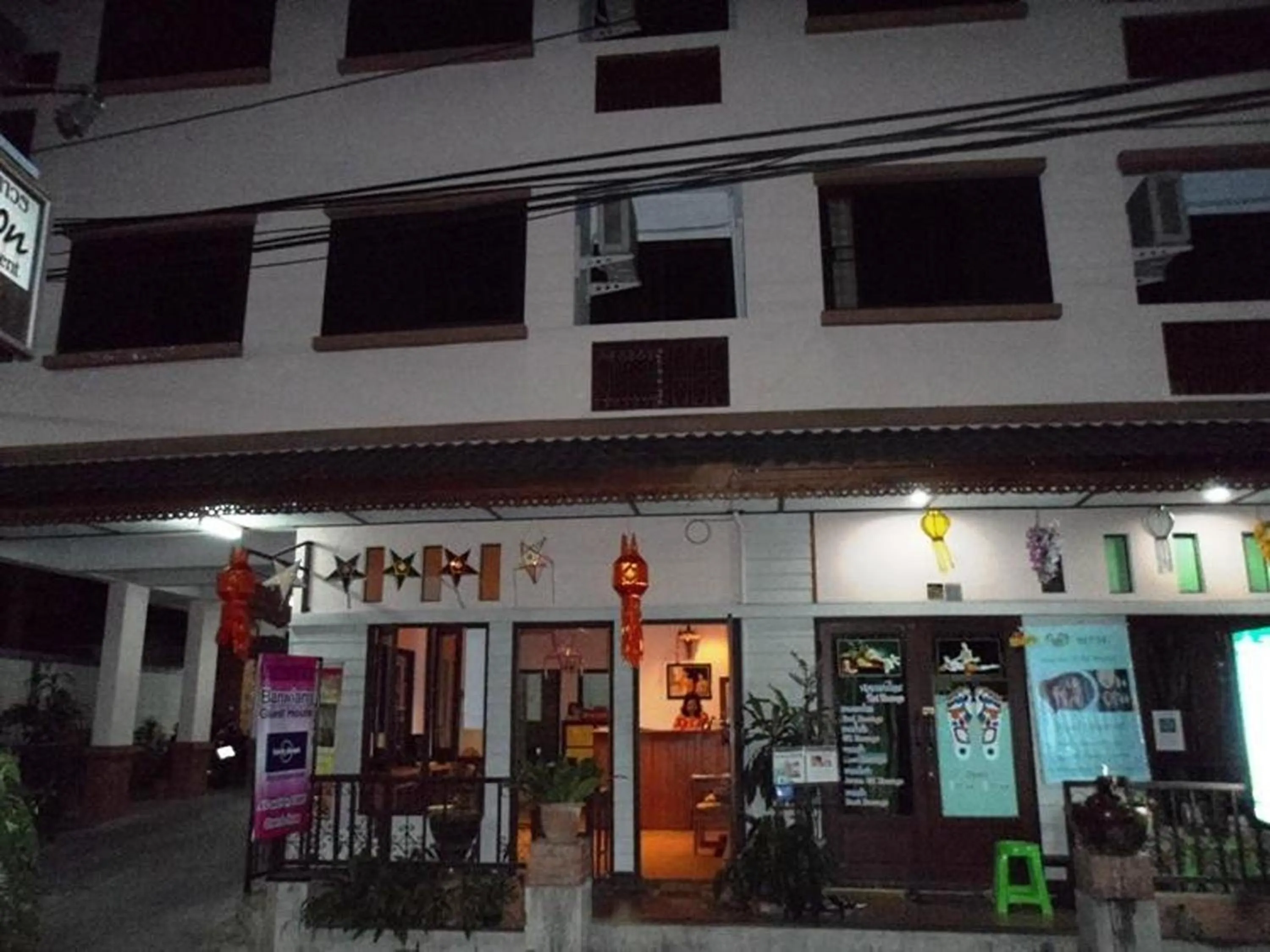 Property building in Ban Wiang Guest House