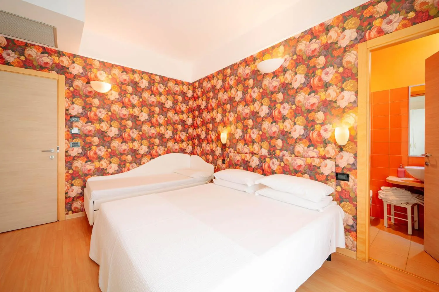 Photo of the whole room, Bed in Hotel Villa Marina Wellness SPA