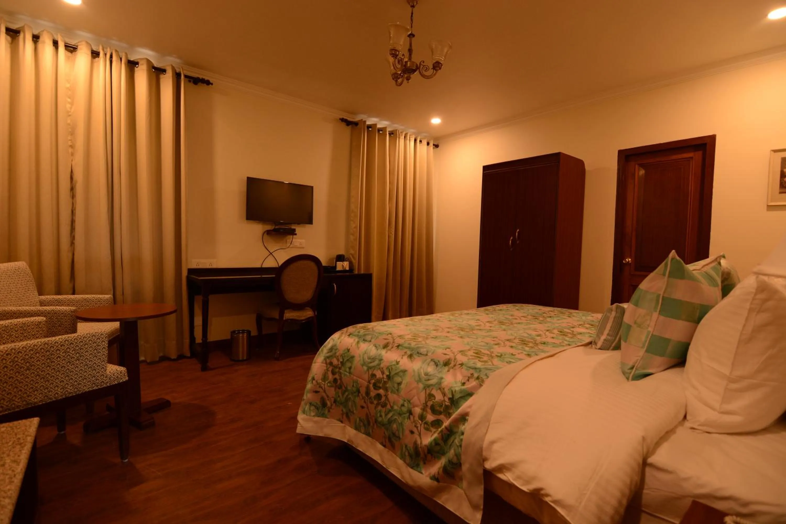 Photo of the whole room, Bed in WelcomHeritage Ashdale