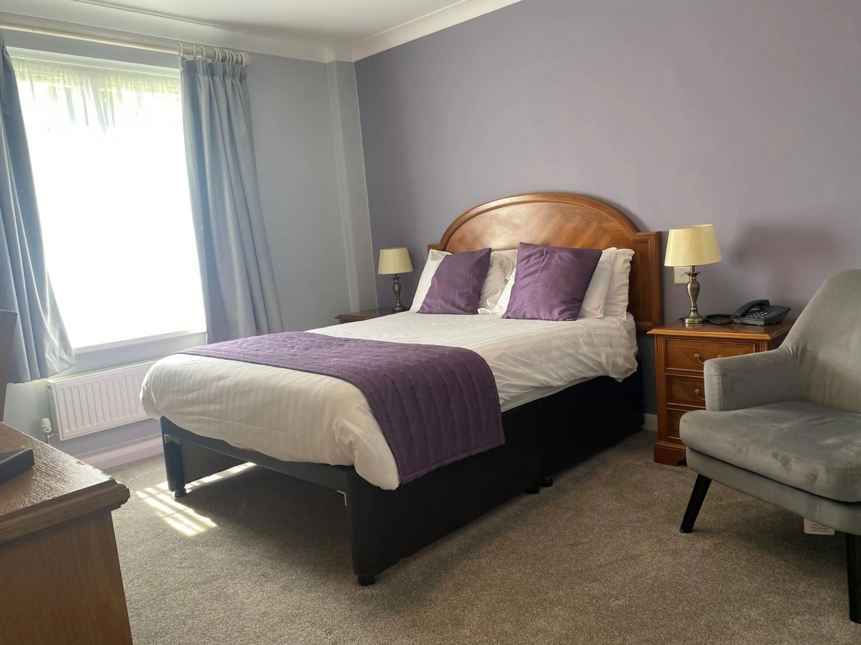 Bed in Exeter Court Hotel