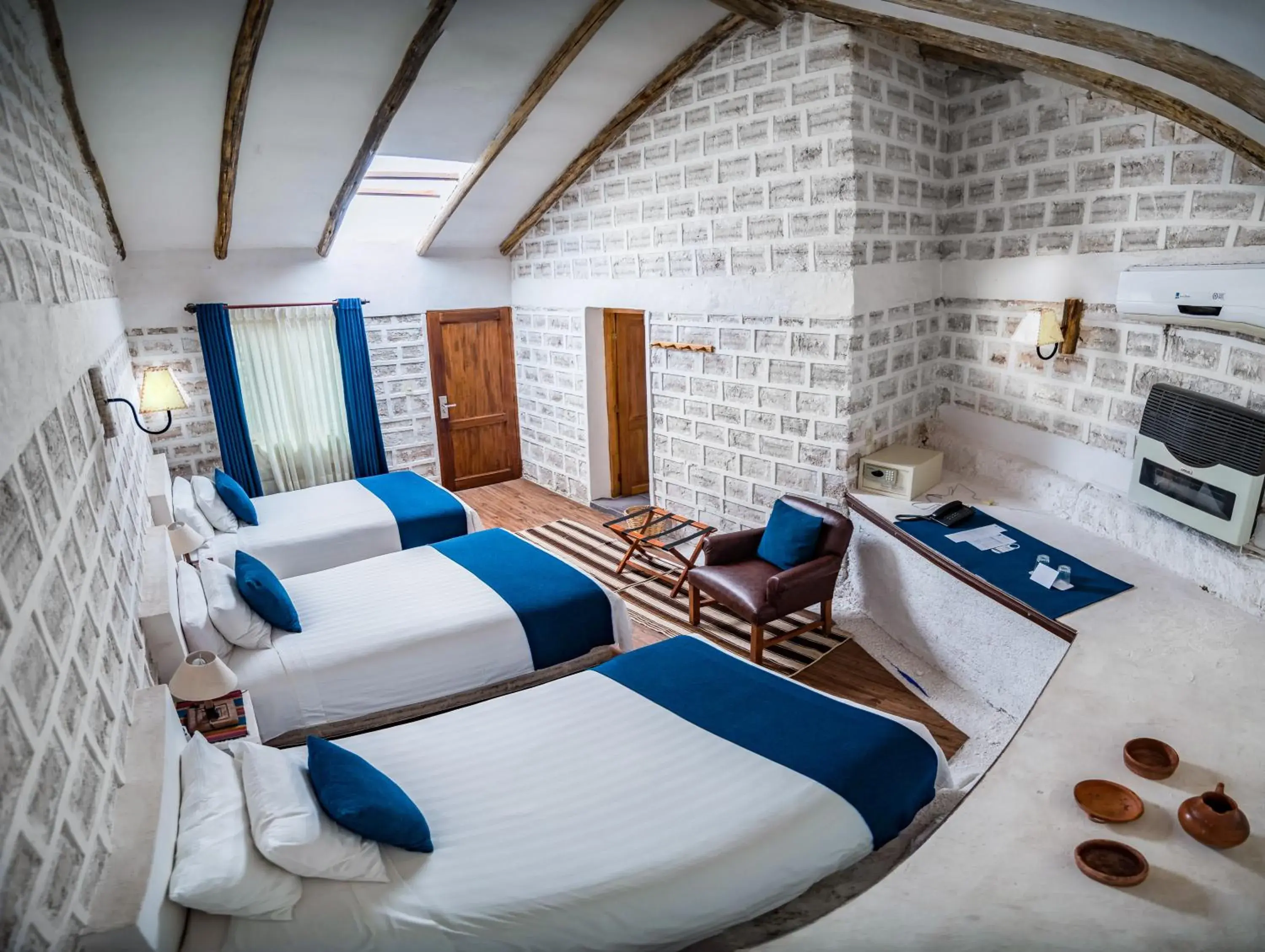 Triple Room in Hotel de Sal Luna Salada Triple Room in Hotel de Sal Luna Salada