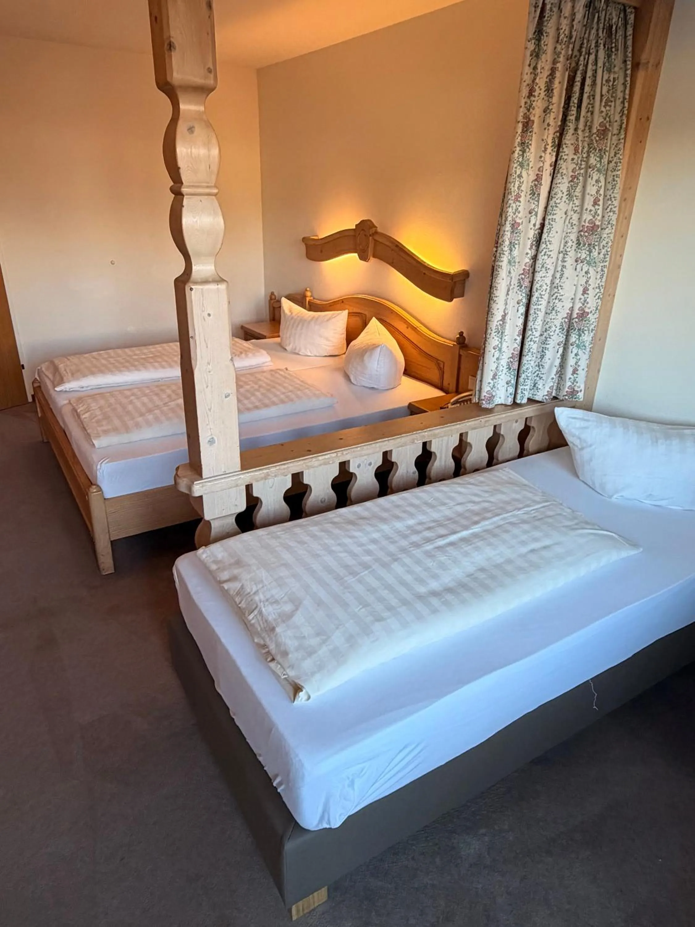 Bedroom, Bed in Hotel Gruberhof Innsbruck Igls B&B