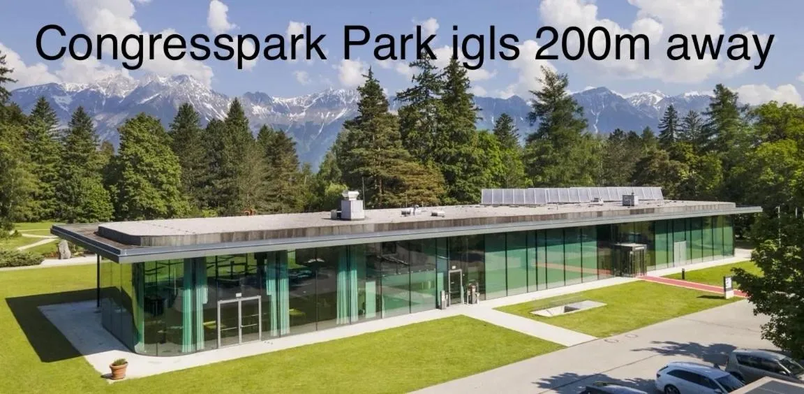 Neighbourhood in Hotel Gruberhof Innsbruck Igls B&B