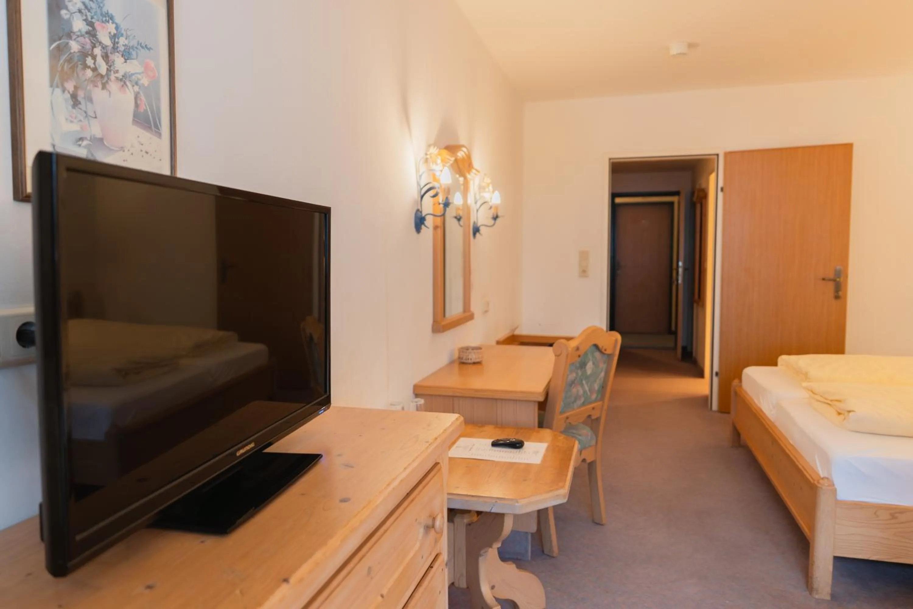 Bed in Hotel Gruberhof Innsbruck Igls B&B