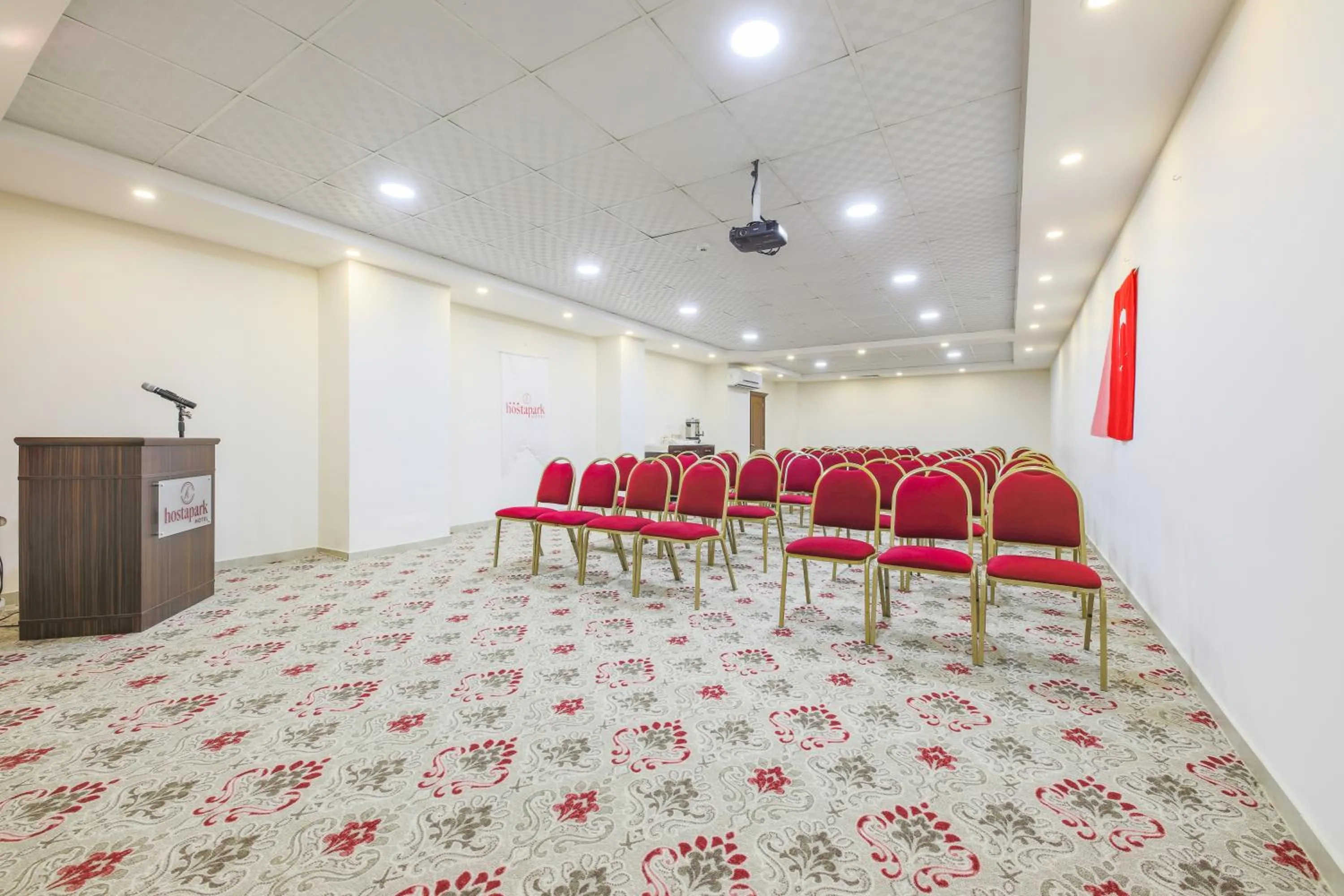 Meeting/conference room in Hostapark Hotel