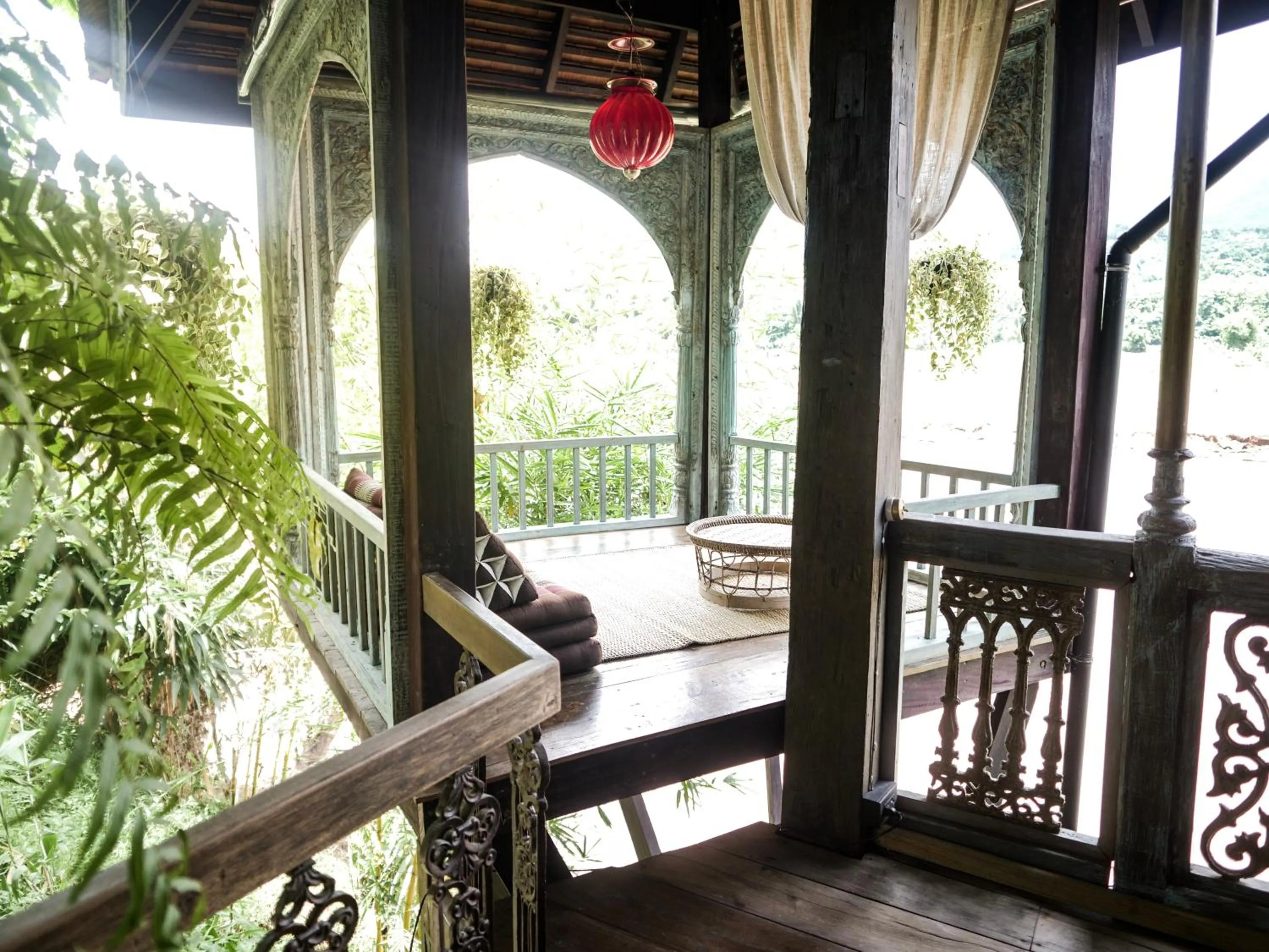 Restaurant/places to eat in Chateau Orientale Resort