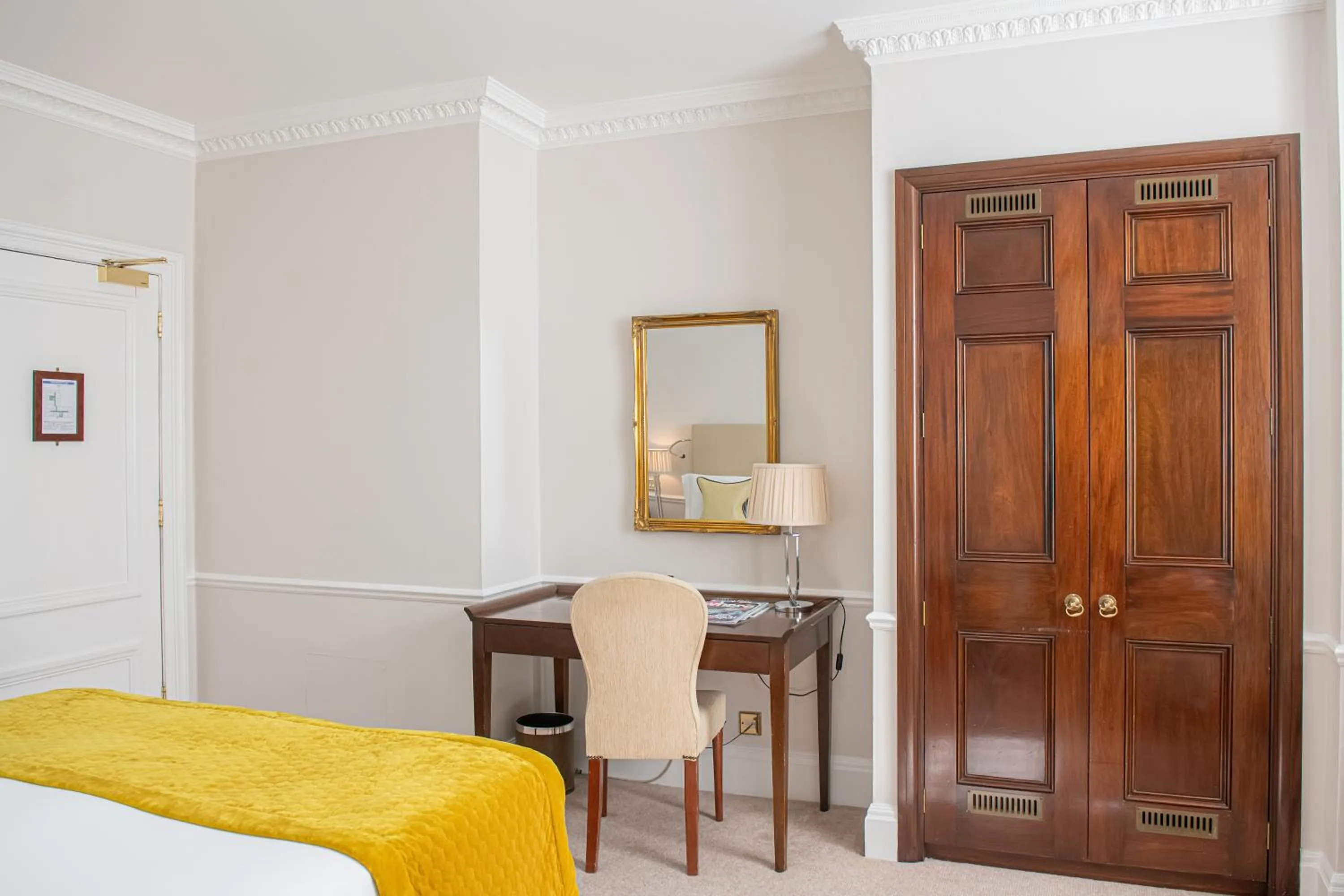 Bedroom, Bed in Dukes London