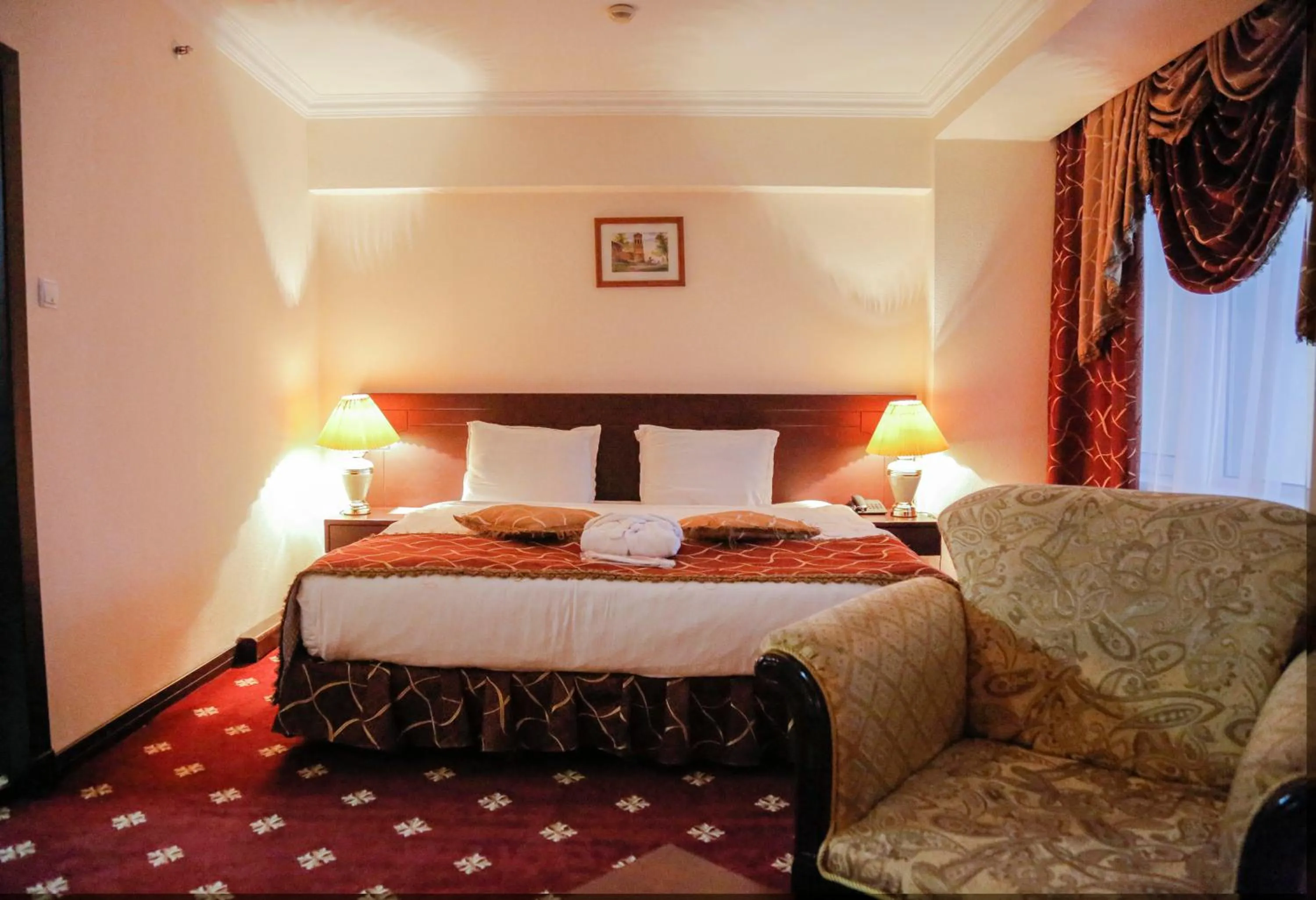 Photo of the whole room, Bed in Hotel Uzbekistan