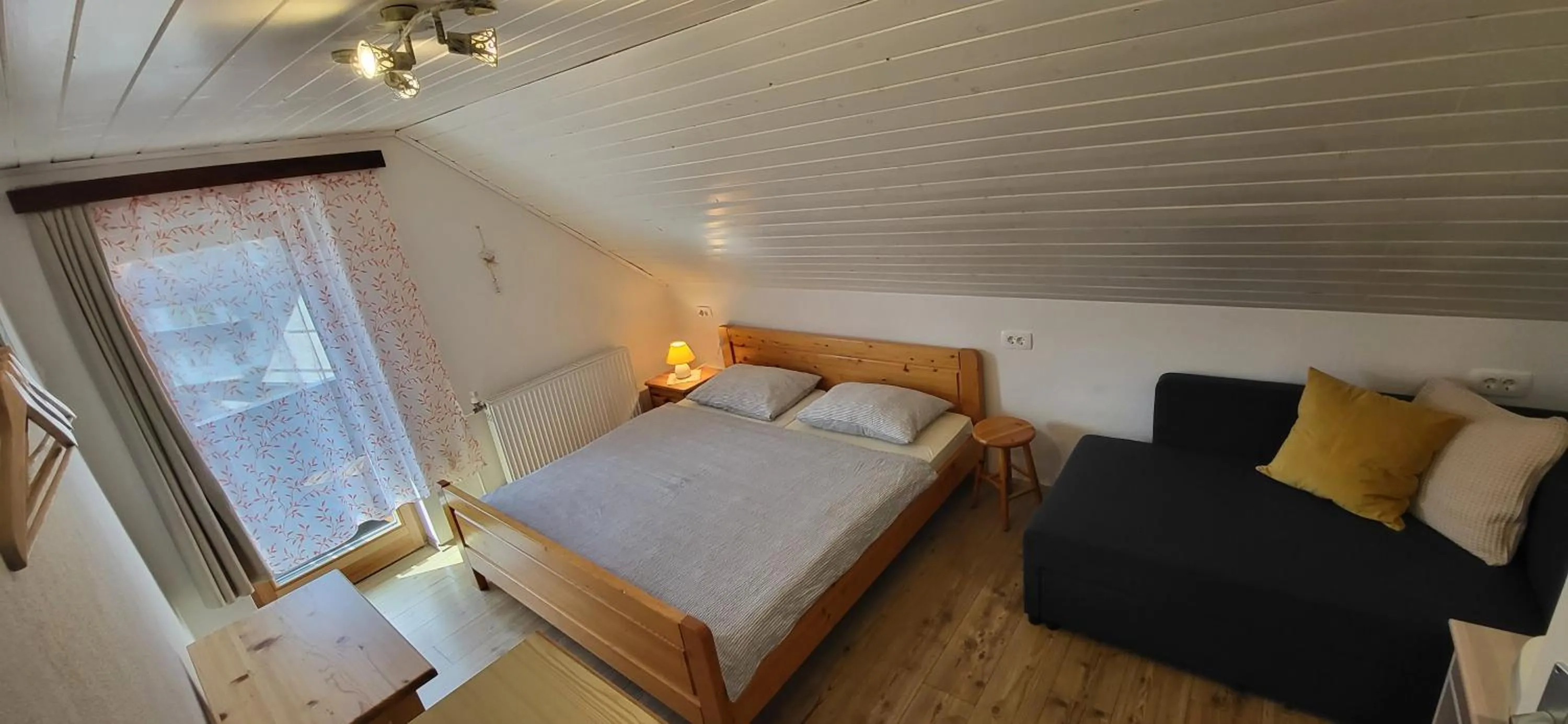 Bed in Apartments & Hostel Bohinj