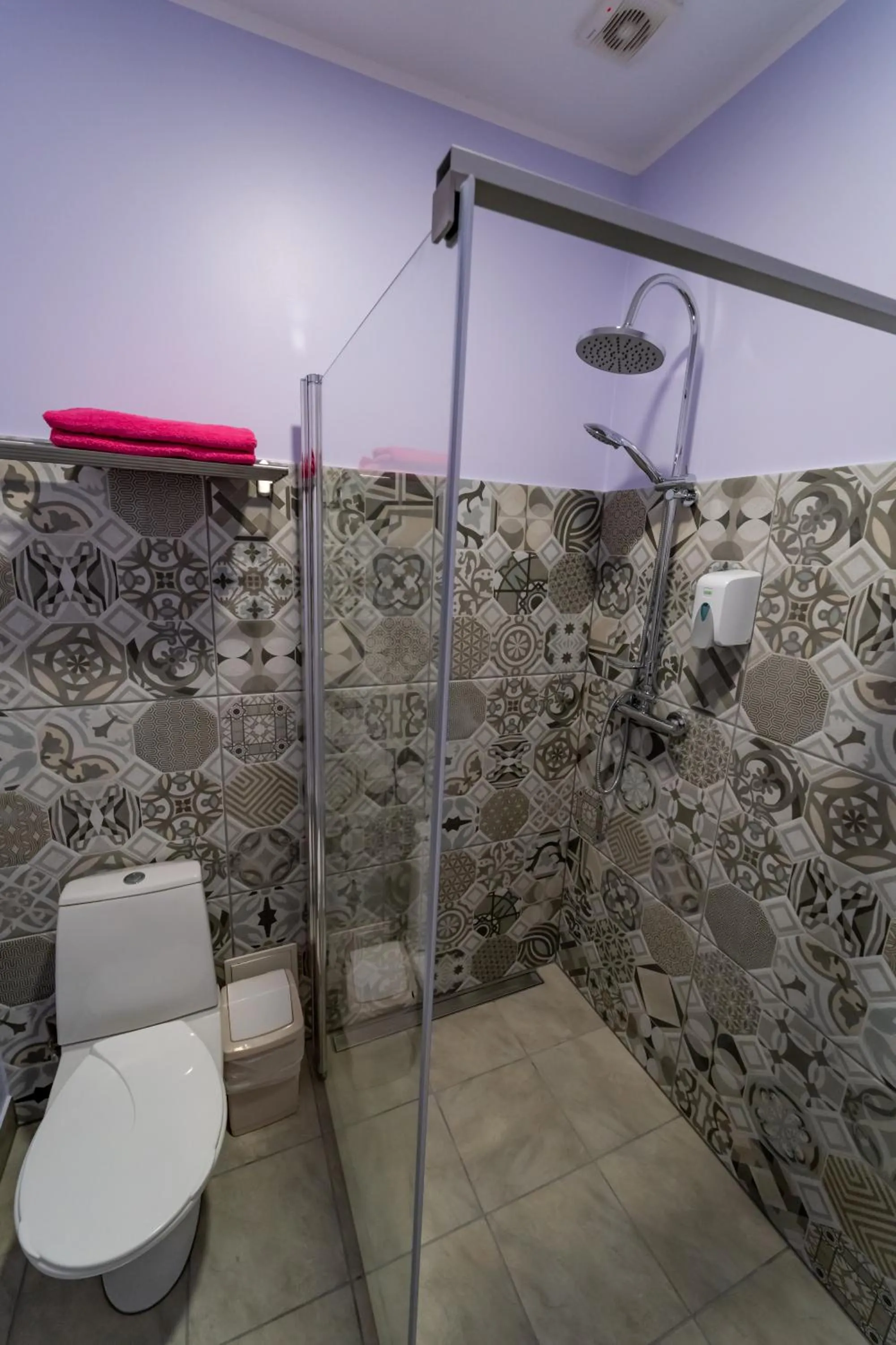 Shower in Hotel Mare & Restaurant