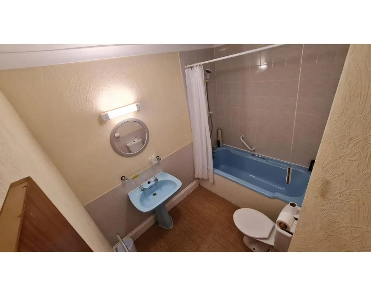 Bathroom in Diamond Hotel