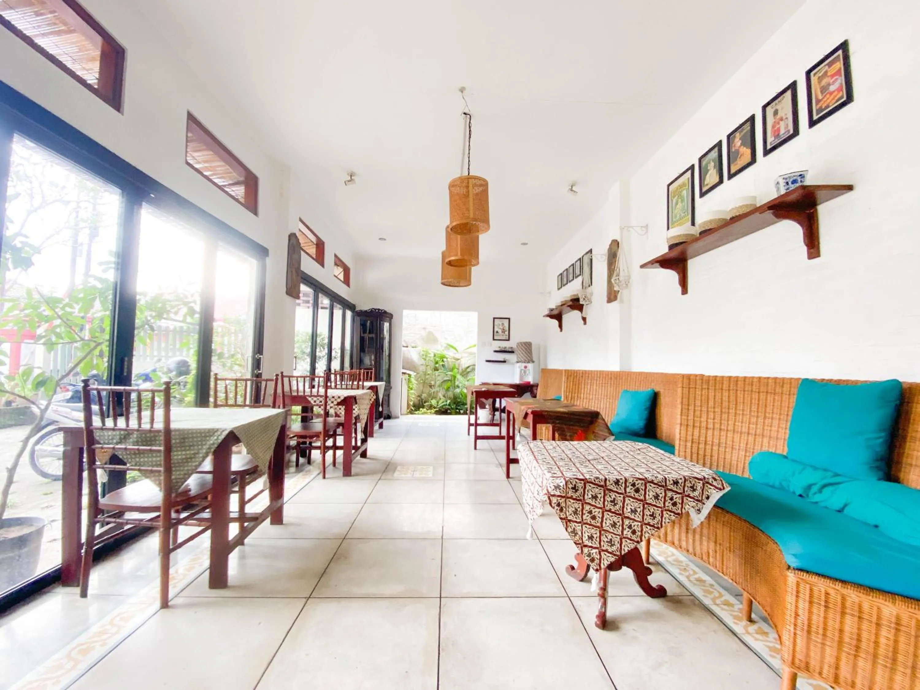 Seating area in Hinggil Homestay Syariah Malioboro Yogya Mitra RedDoorz