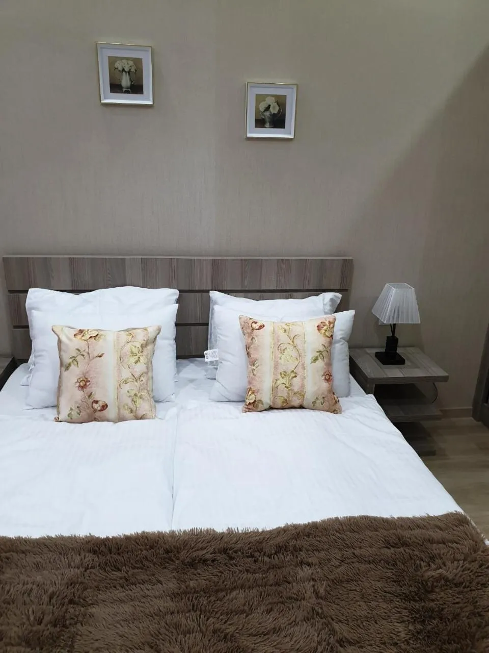 Bed in Vazi Aparthotel