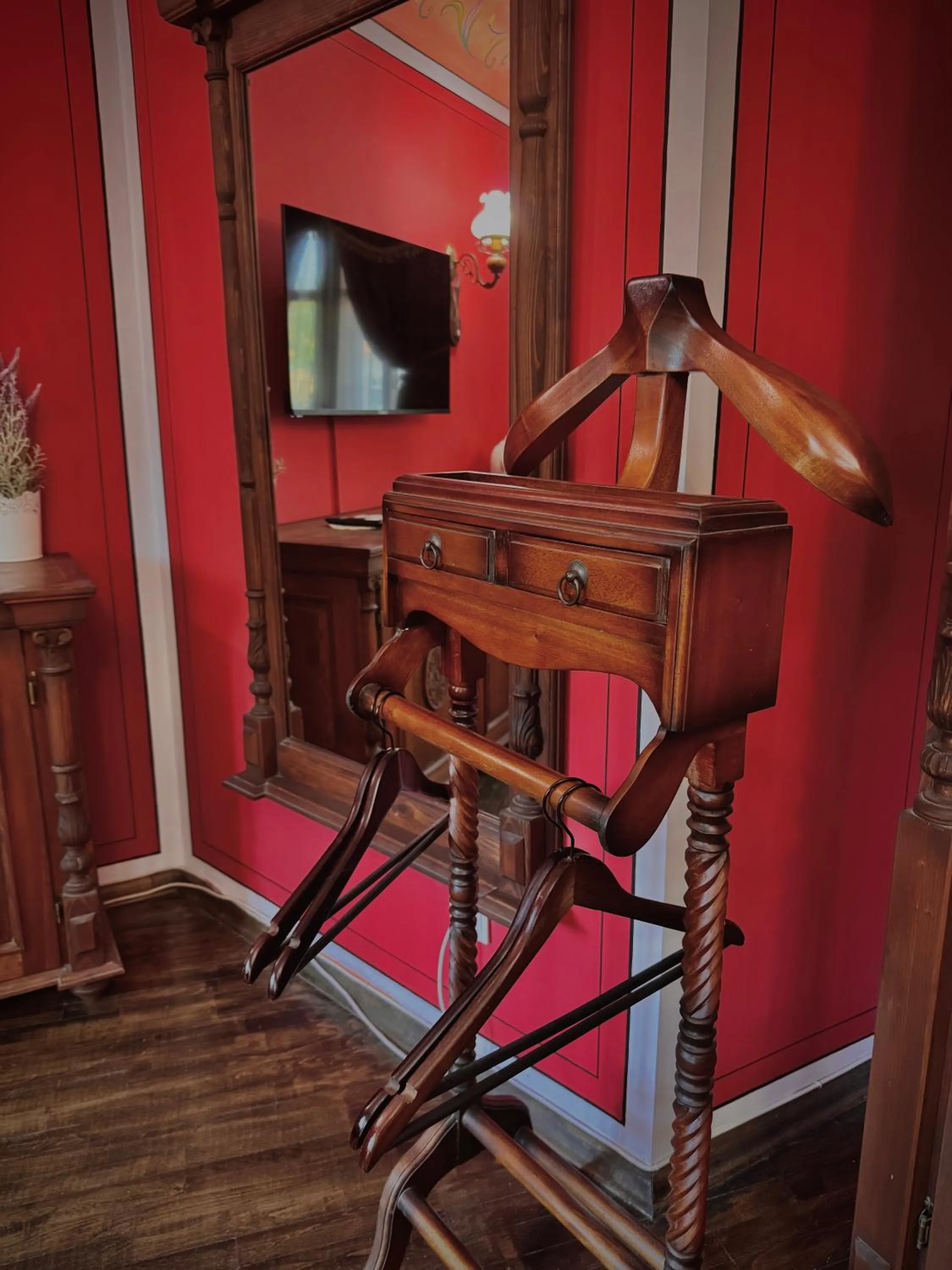 Family Hotel at Renaissance Square