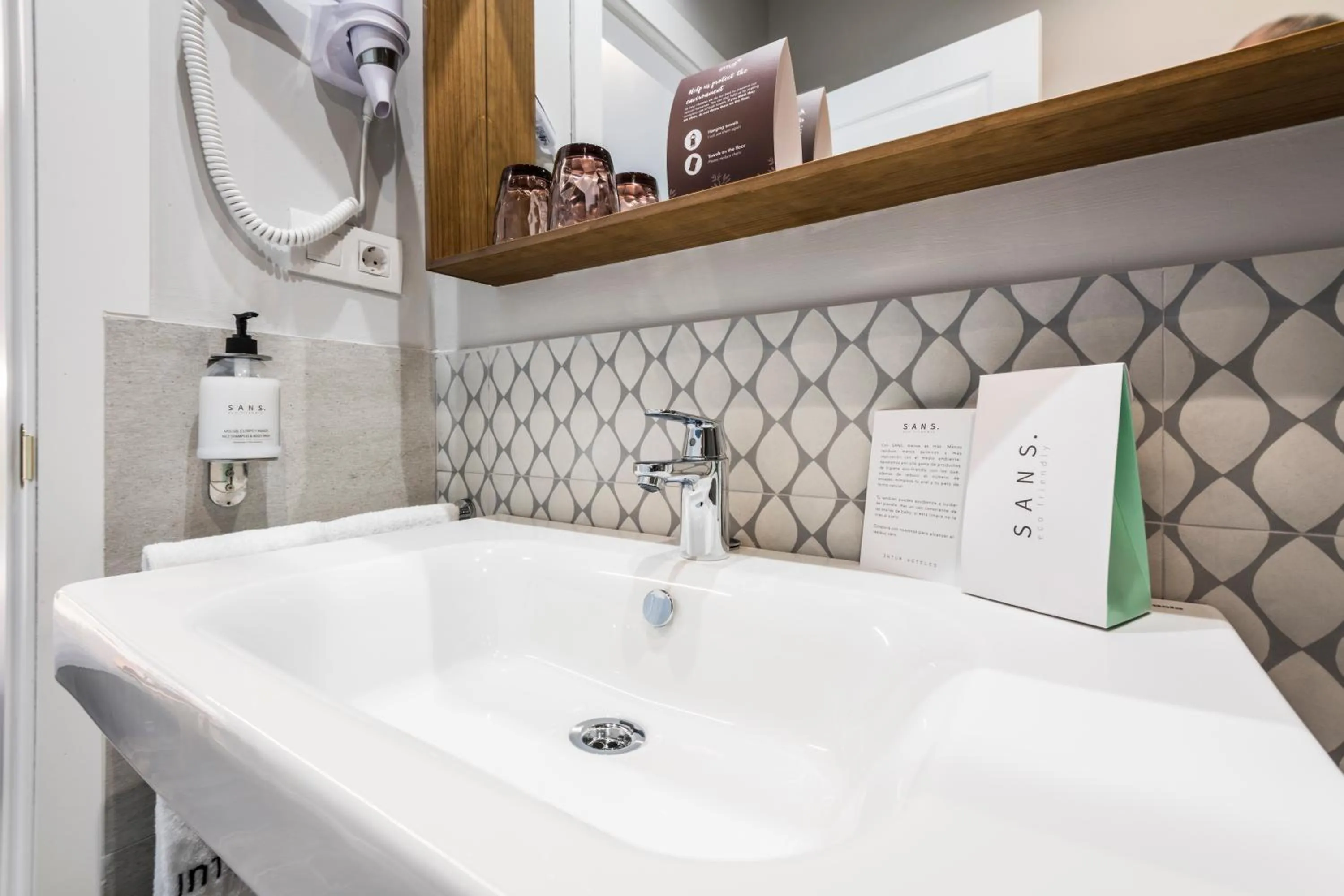 Bathroom in Intelier Victoria