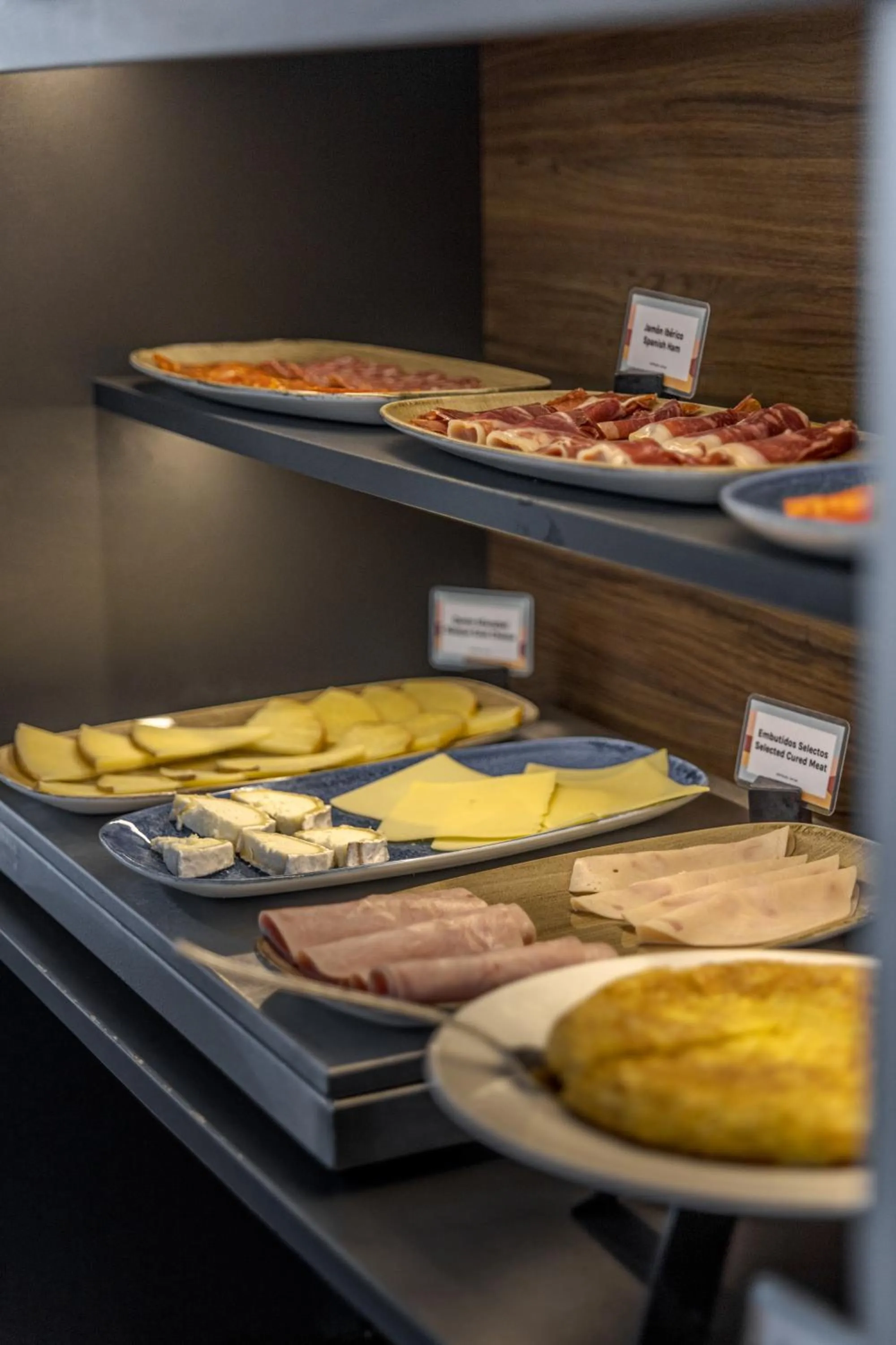 Breakfast in Intelier Victoria