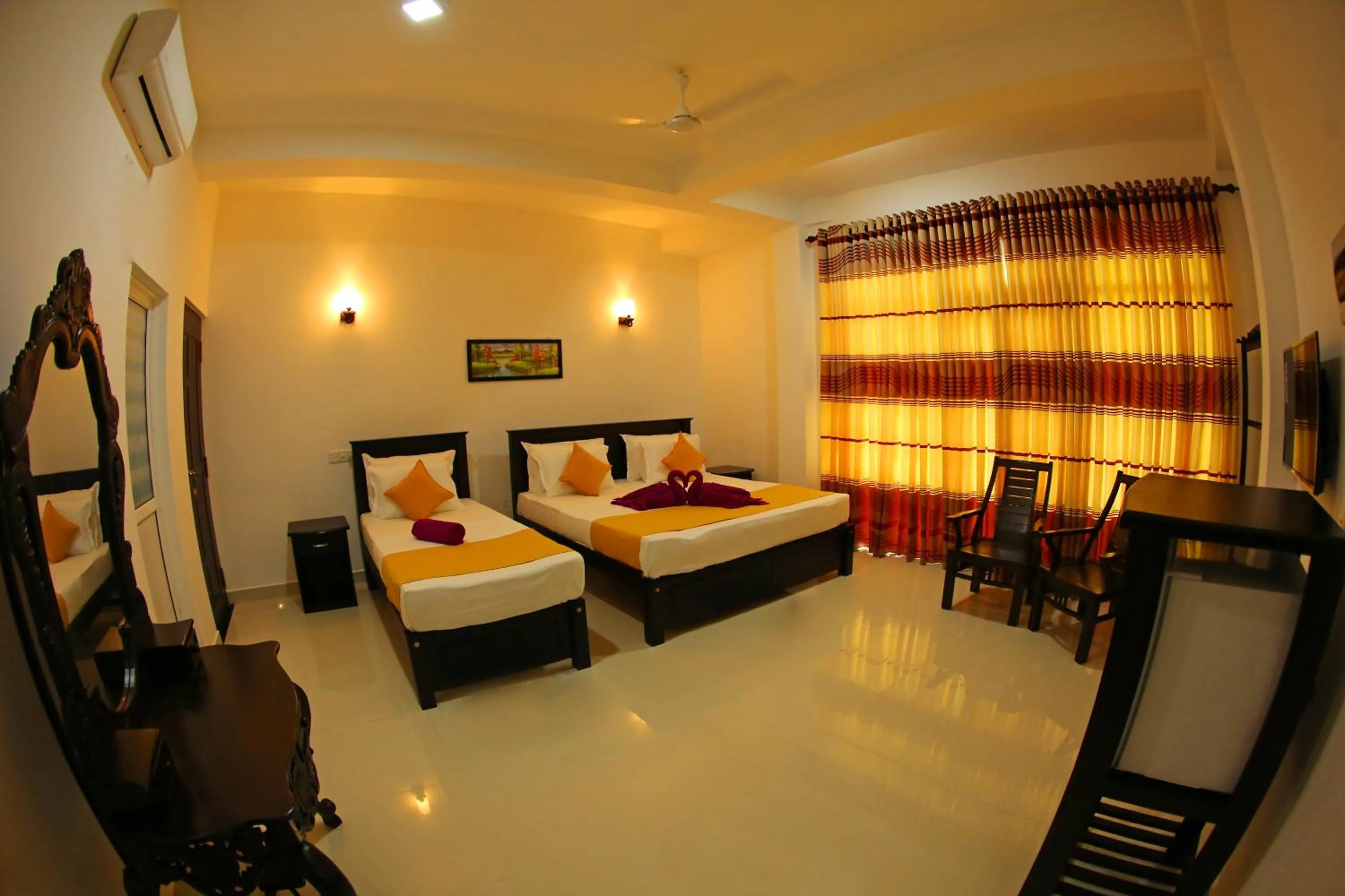 Classic Triple Room in Queen's Gate, Mirissa