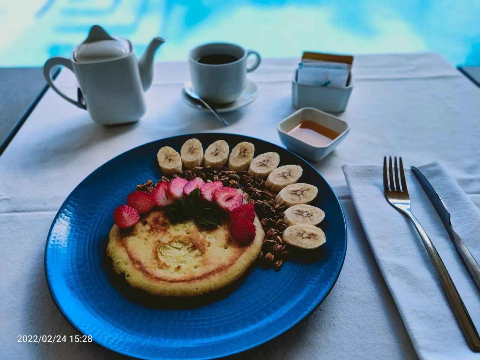 Restaurant/places to eat in The Double View Mansions Bali