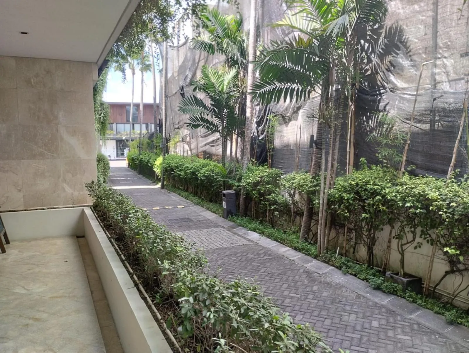 Garden in The Double View Mansions Bali