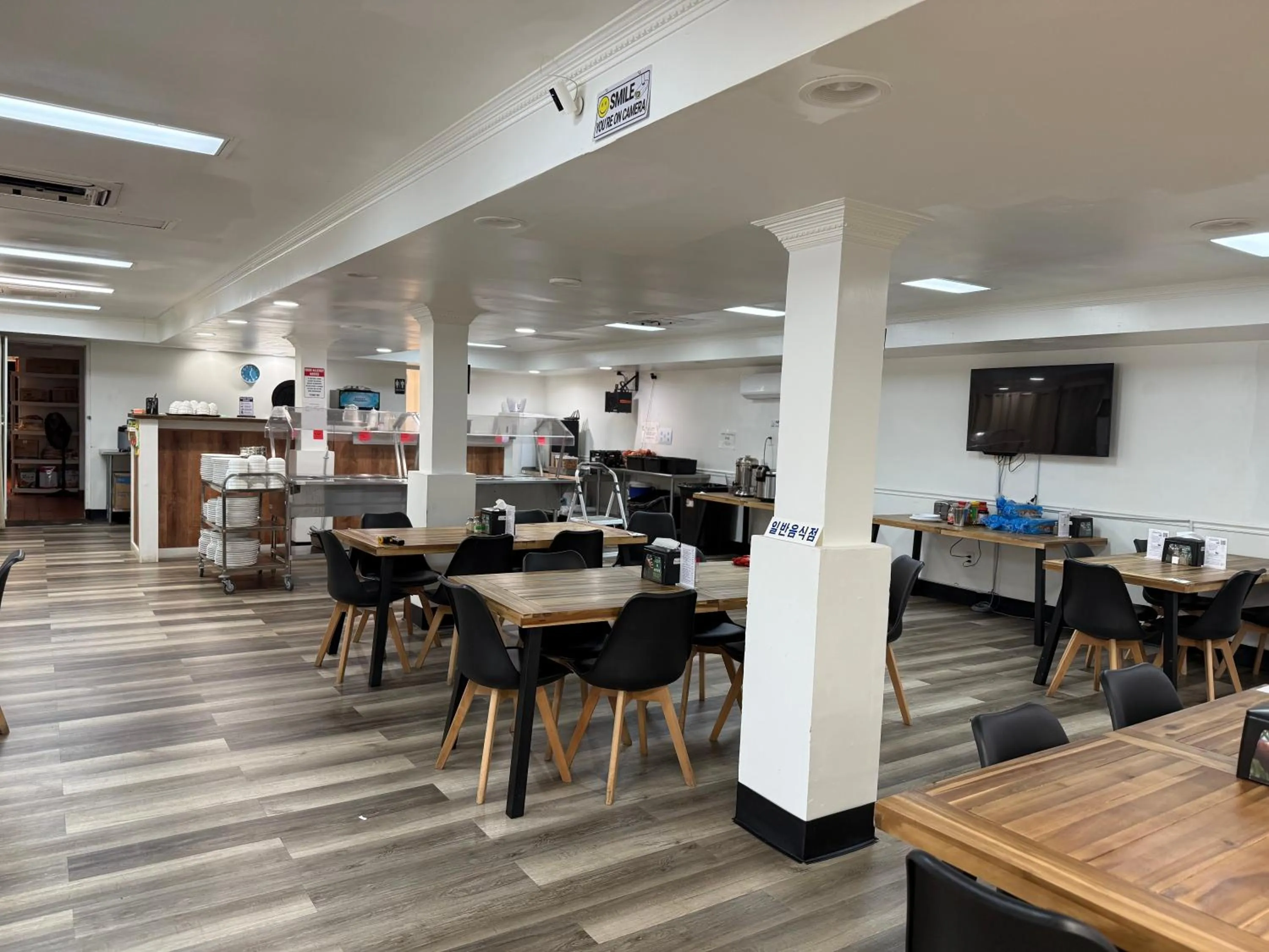 Restaurant/places to eat in Country Hearth Inn & Suites Cartersville