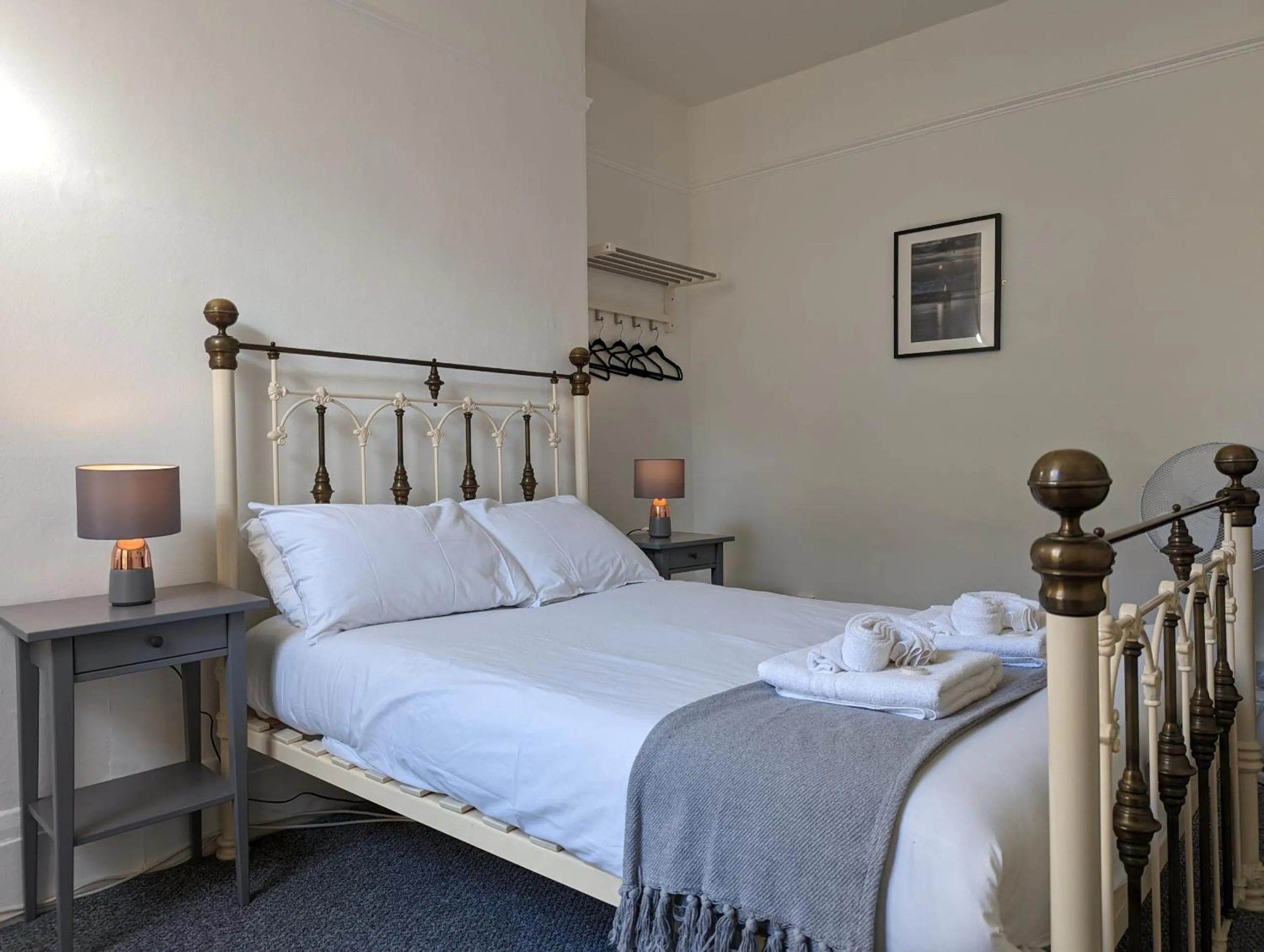 Bedroom, Bed in Dover Town Rooms - Short Lets & Serviced Accommodation - Dover