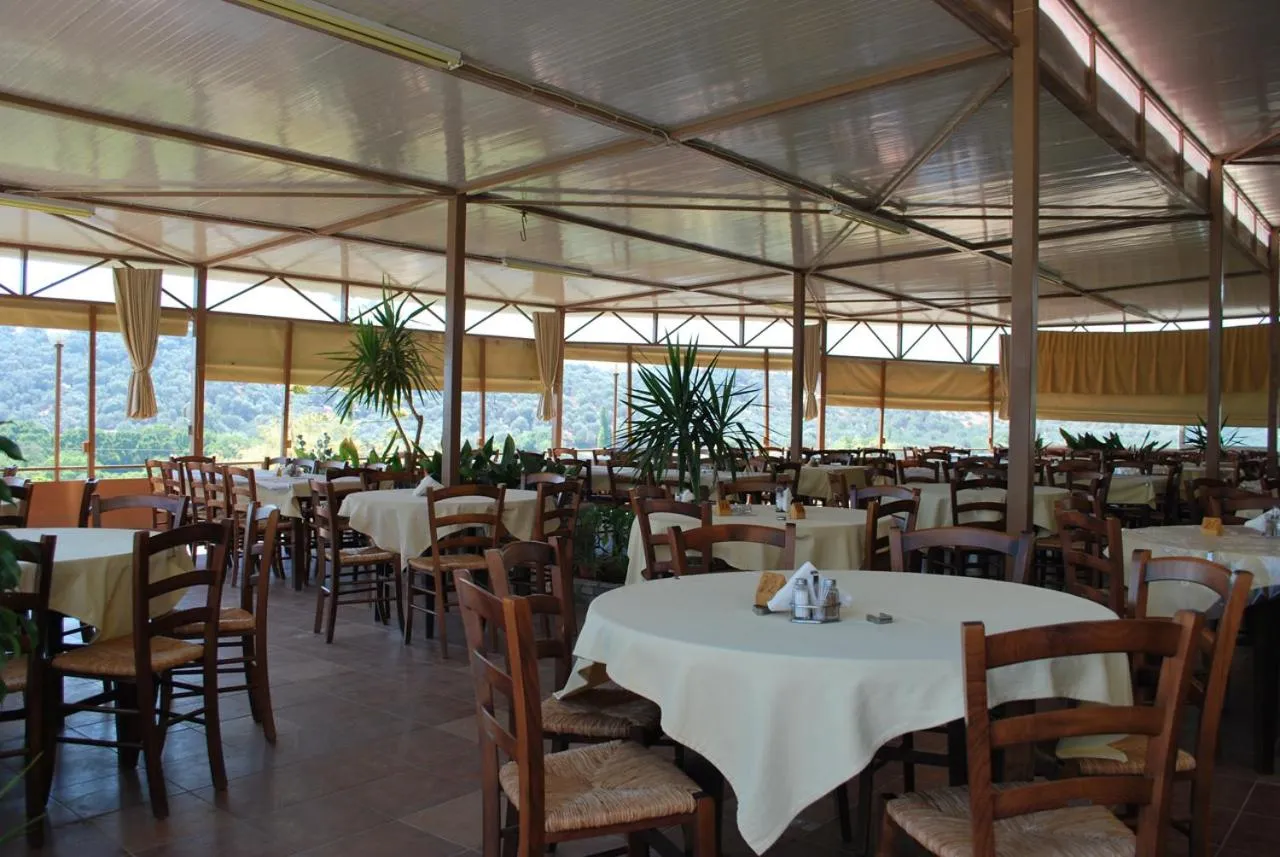 Restaurant/places to eat in Blue Bay Hotel