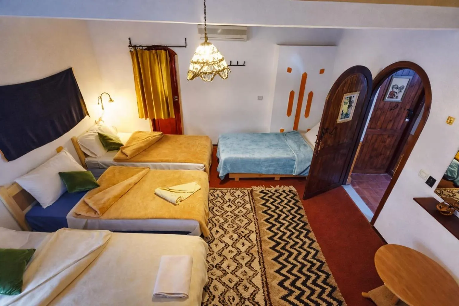 Bed in Riad pizzeria Marhaba
