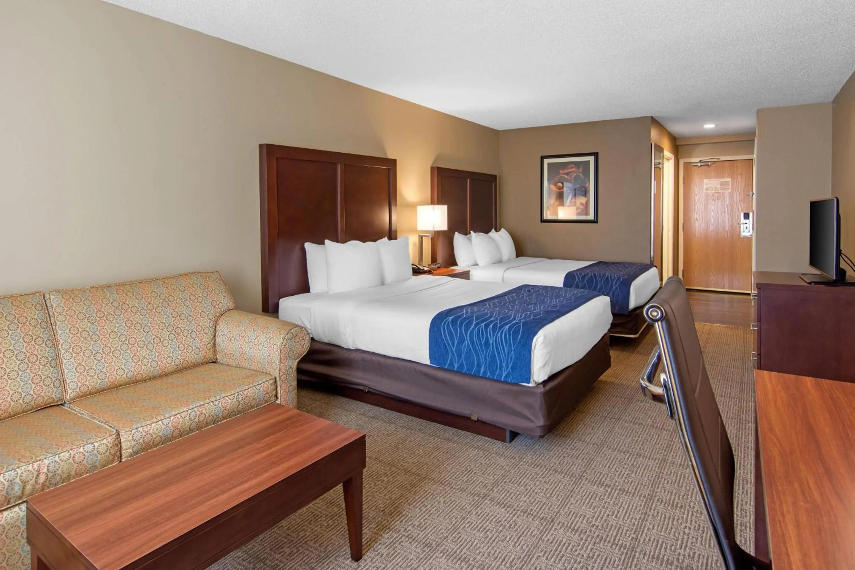 Bedroom, Bed in Comfort Inn & Suites Cooperstown - Milford