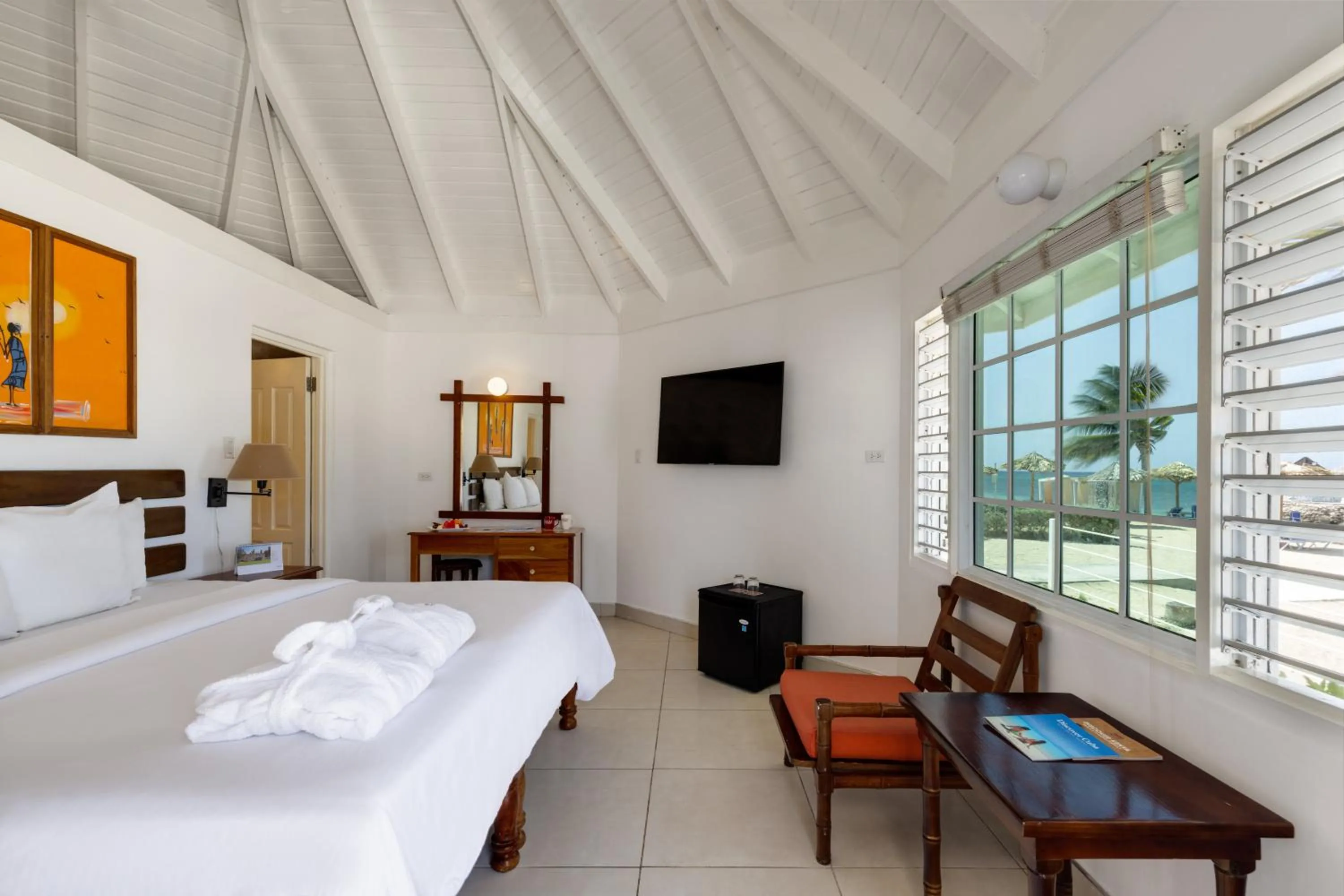 Bedroom, Bed in Grand Muthu Runaway Bay Club Caribbean