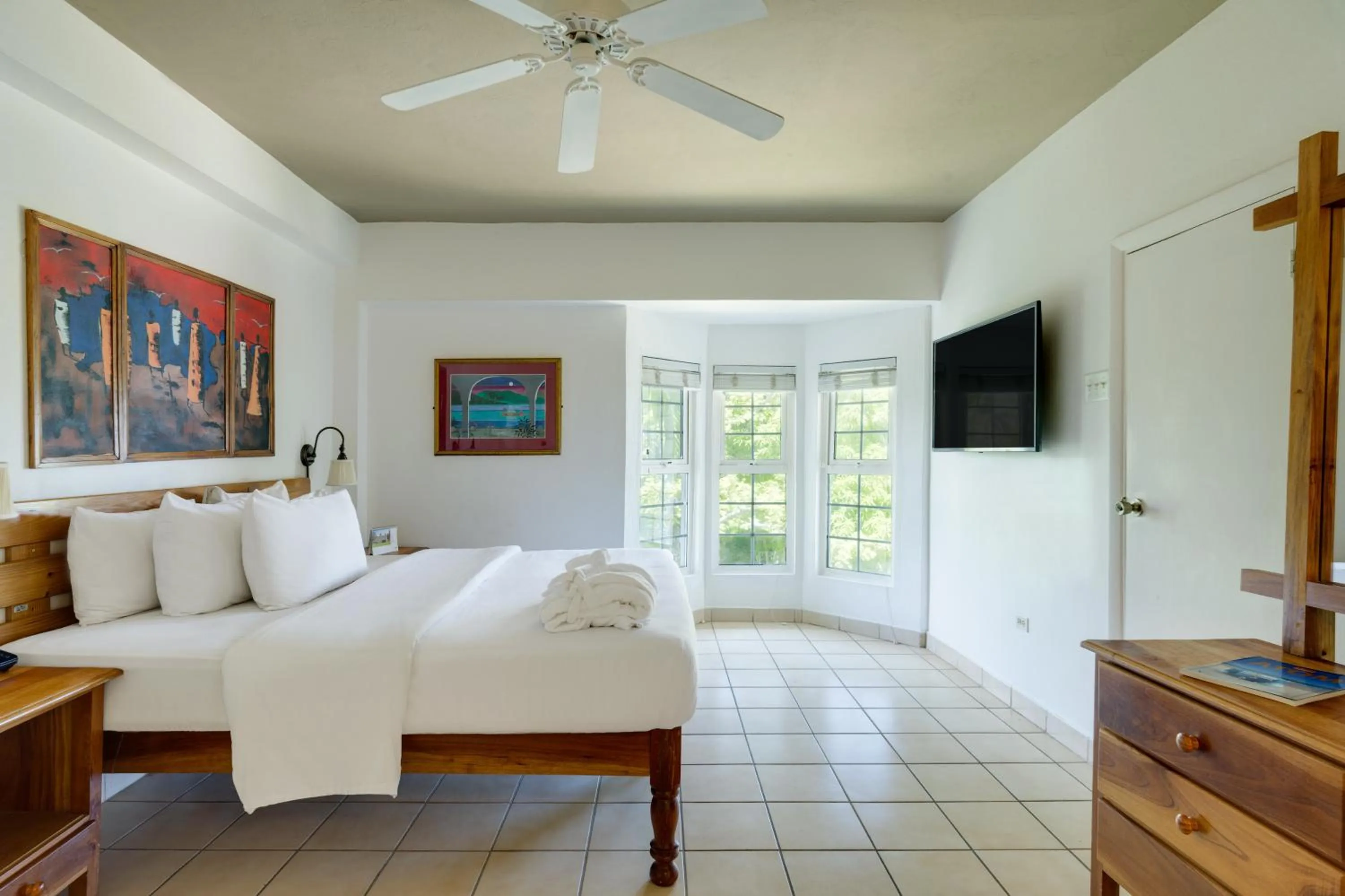 Bedroom, Bed in Grand Muthu Runaway Bay Club Caribbean