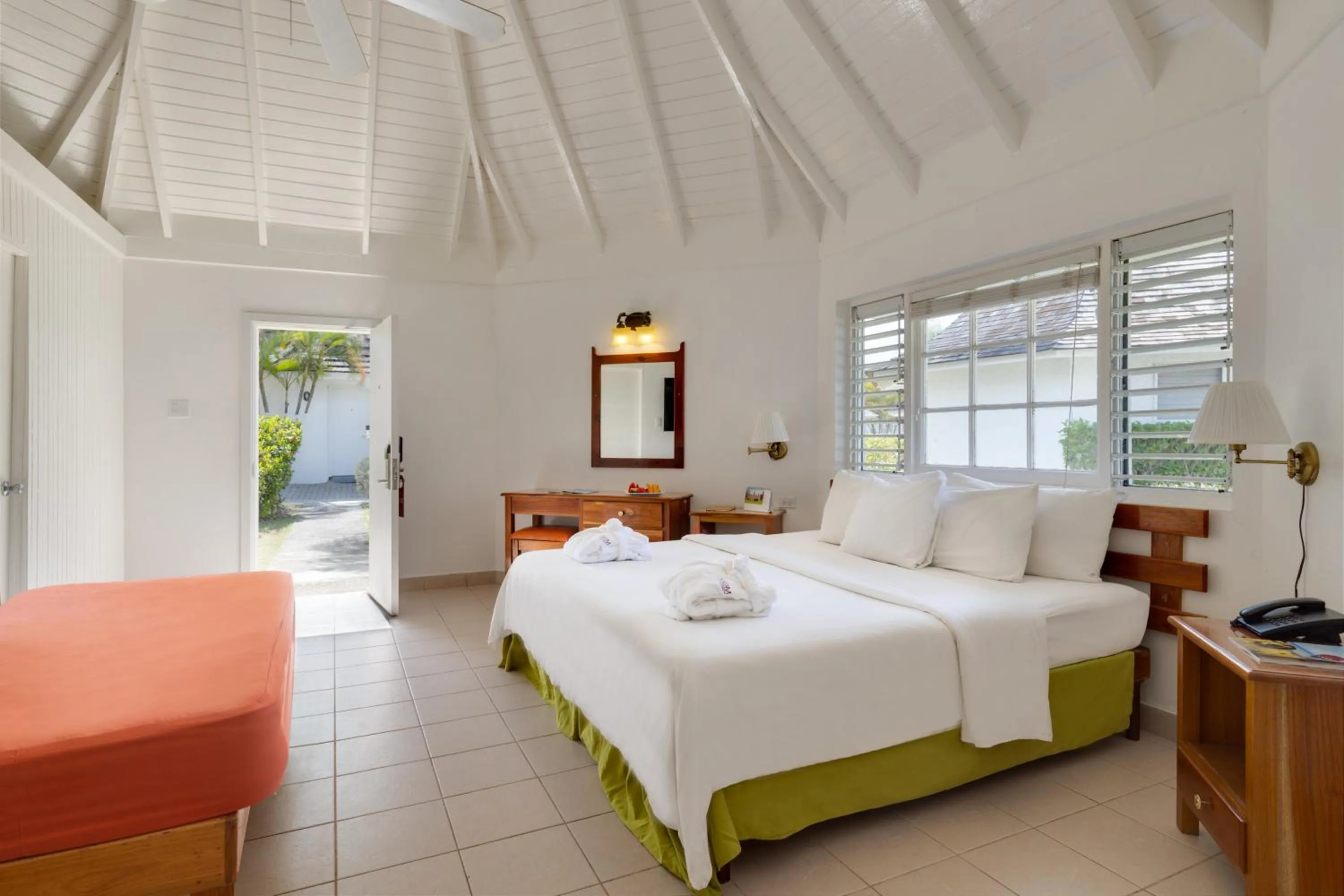 Bedroom, Bed in Grand Muthu Runaway Bay Club Caribbean