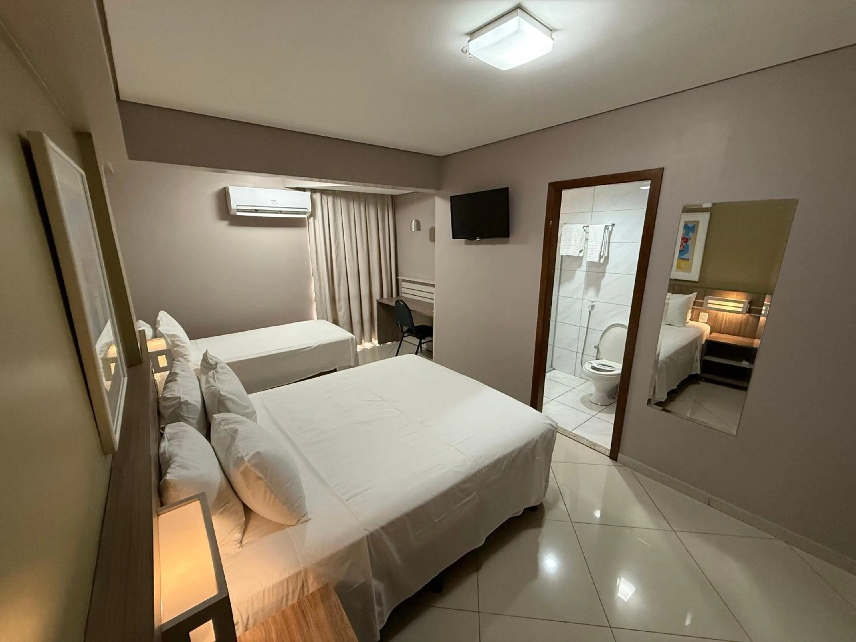 Bed in Paiaguás Palace Hotel