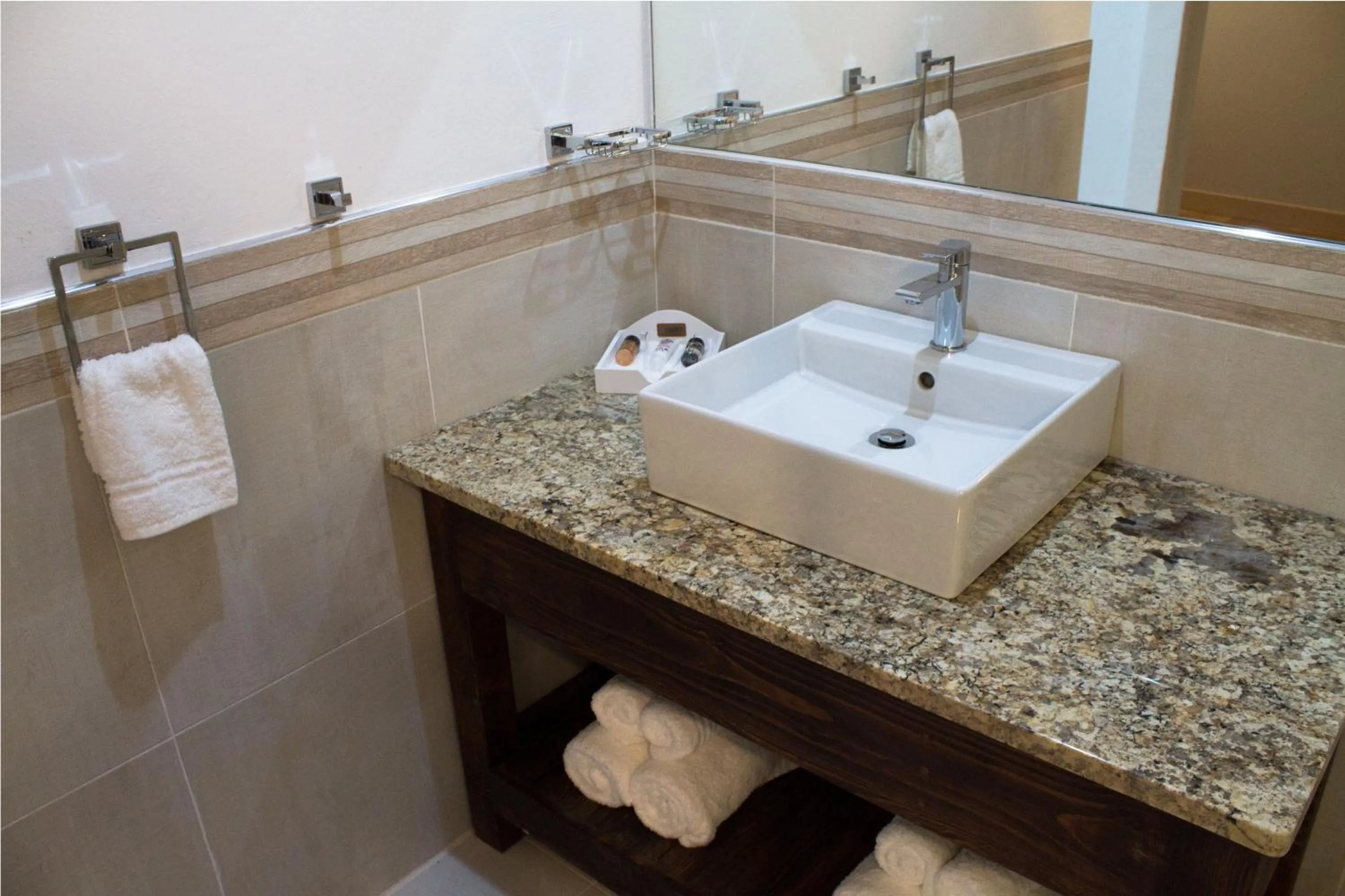 Bathroom in Little Pilgrims Boutique Hotel