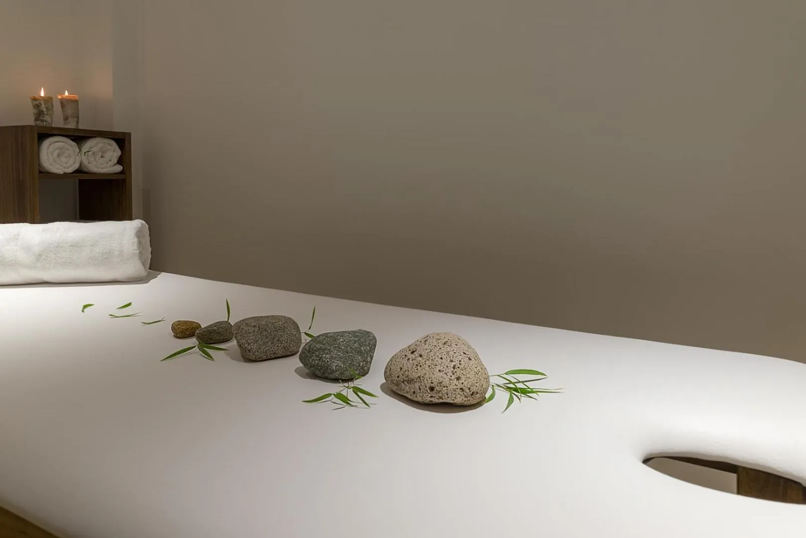 Massage in Aguila Mora Suites & Spa