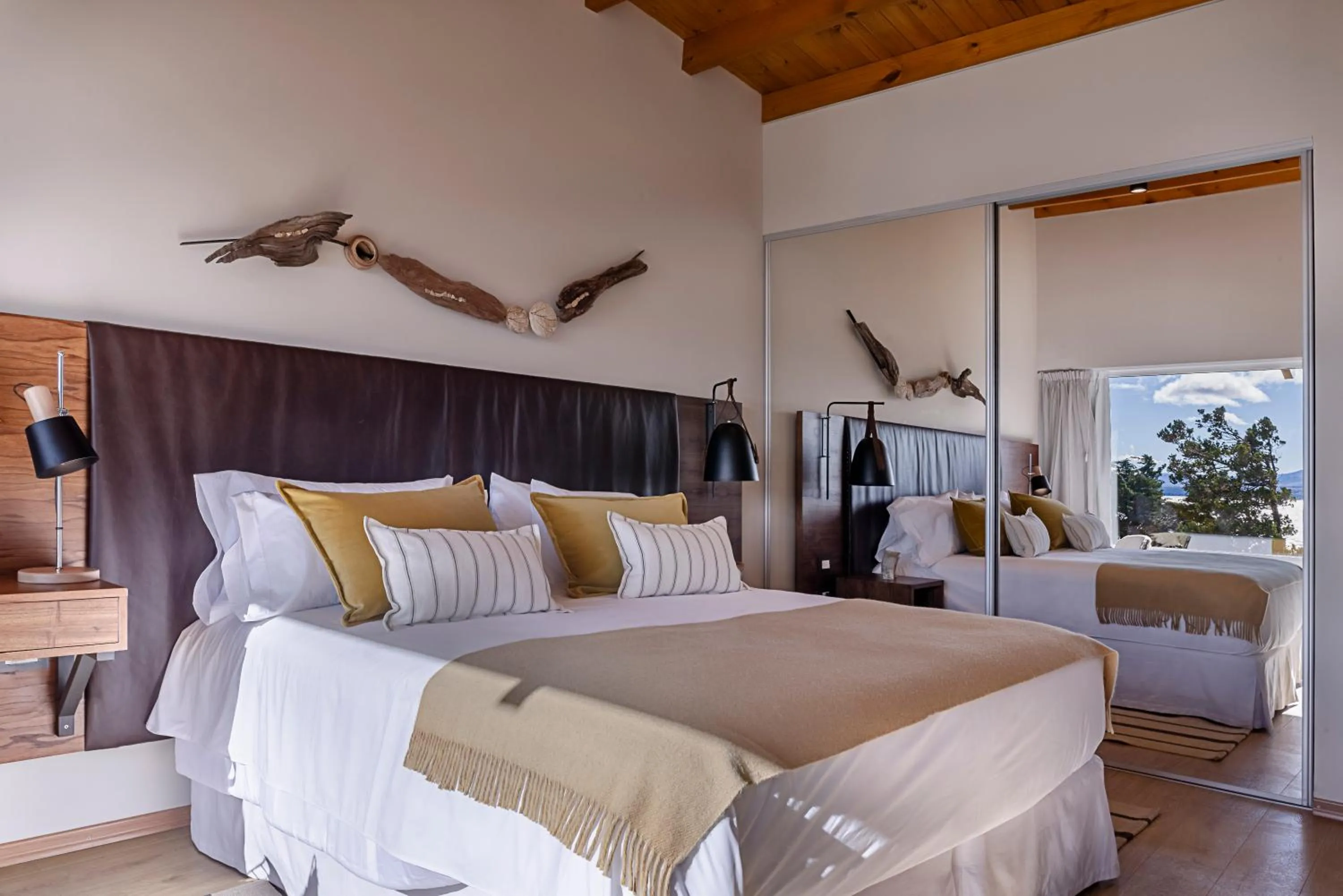 Bedroom, Bed in Aguila Mora Suites & Spa