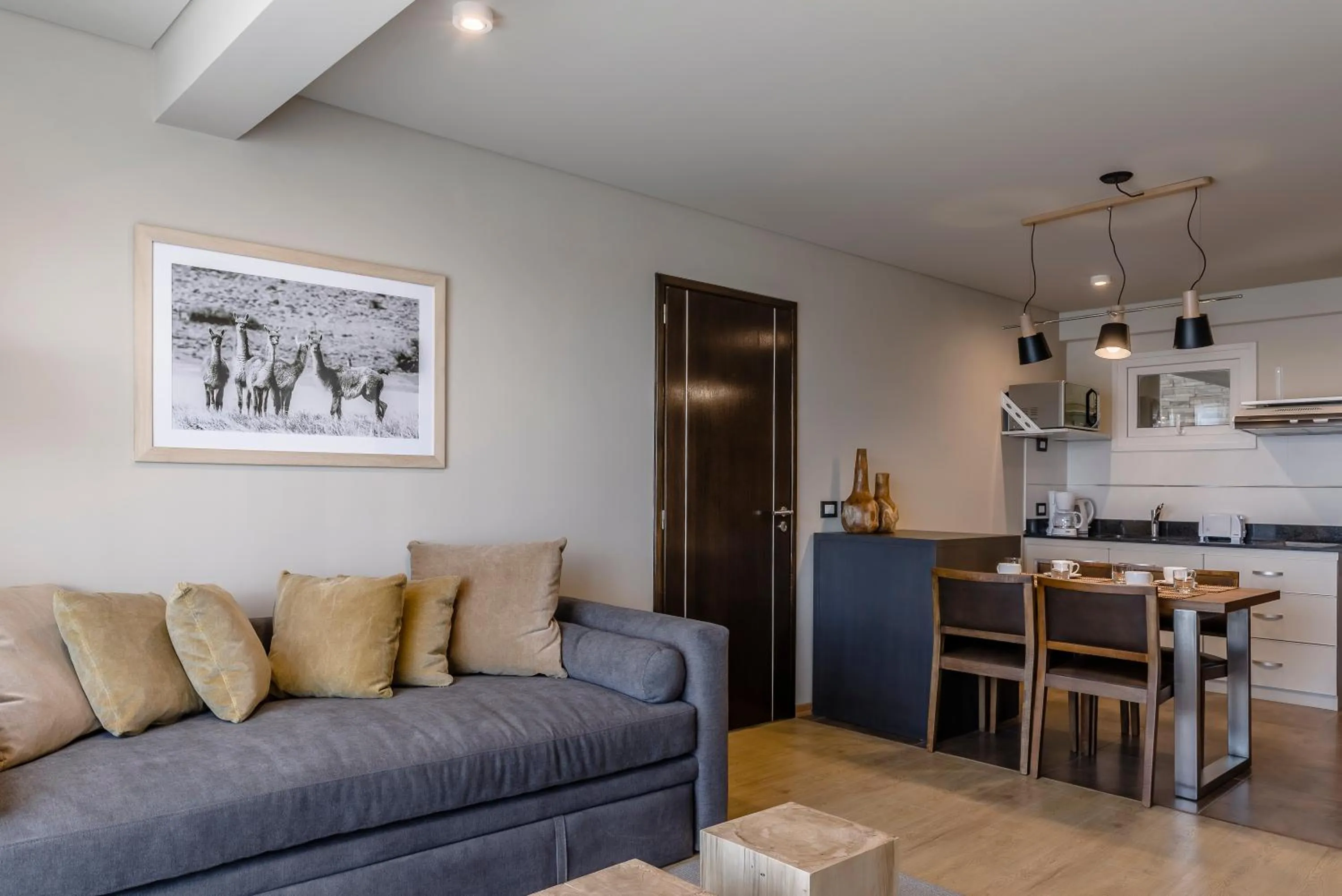 Living room in Aguila Mora Suites & Spa