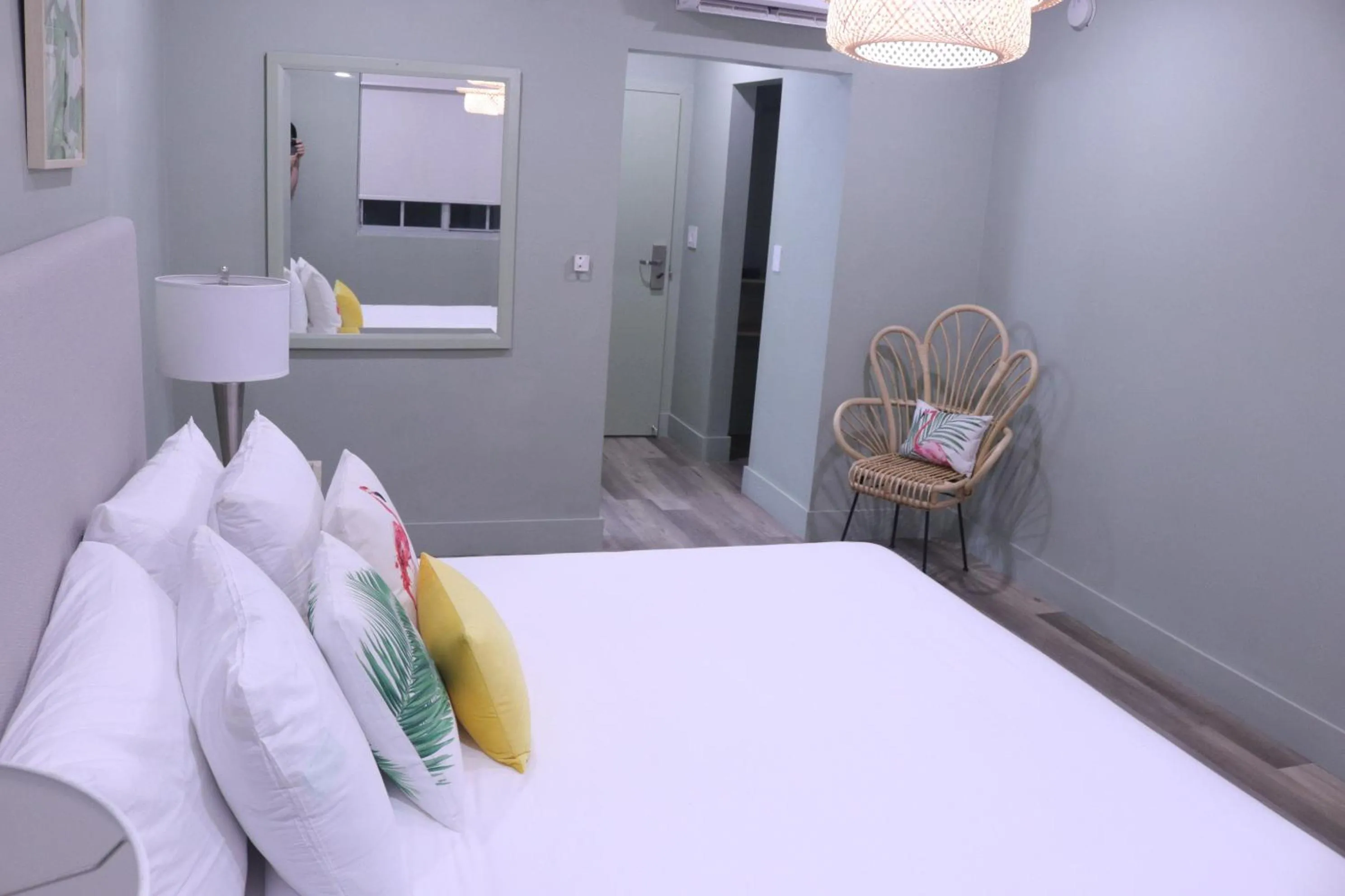 Bed in Harrison on the Beach