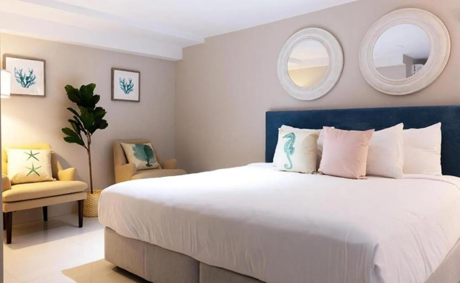 Bed in Harrison on the Beach